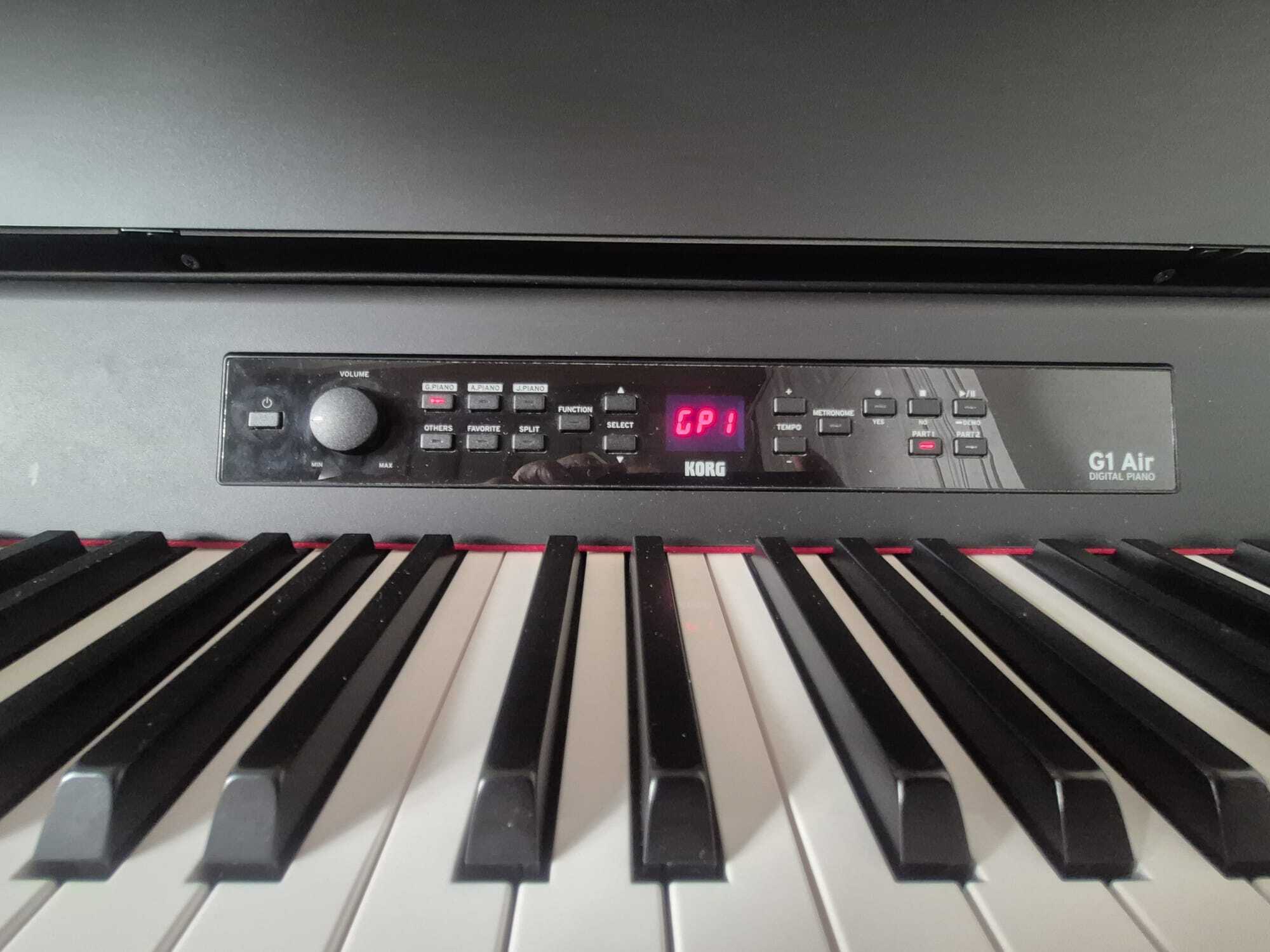 Korg G1 Air 4
