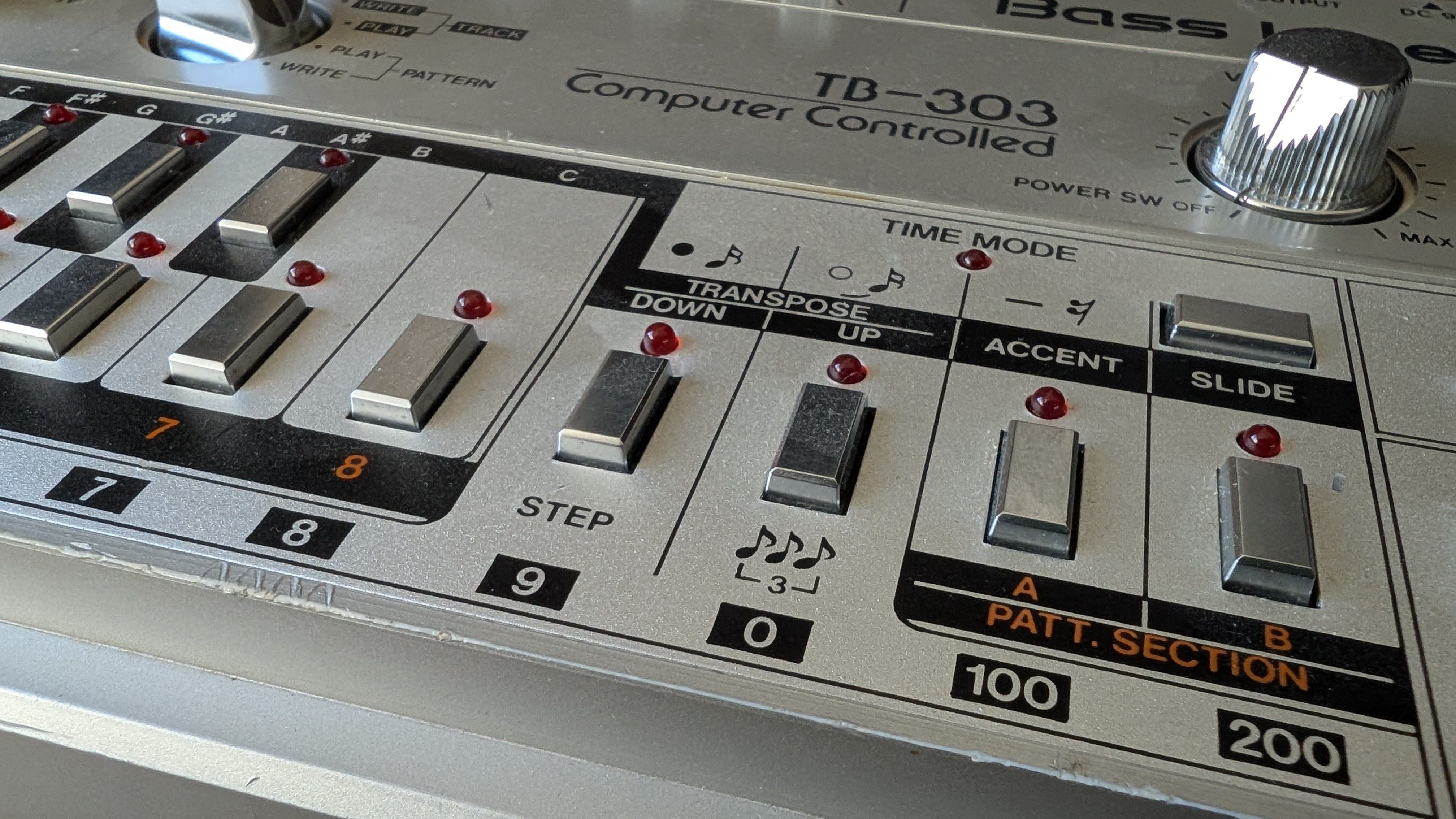 Roland TB-303 (4153)