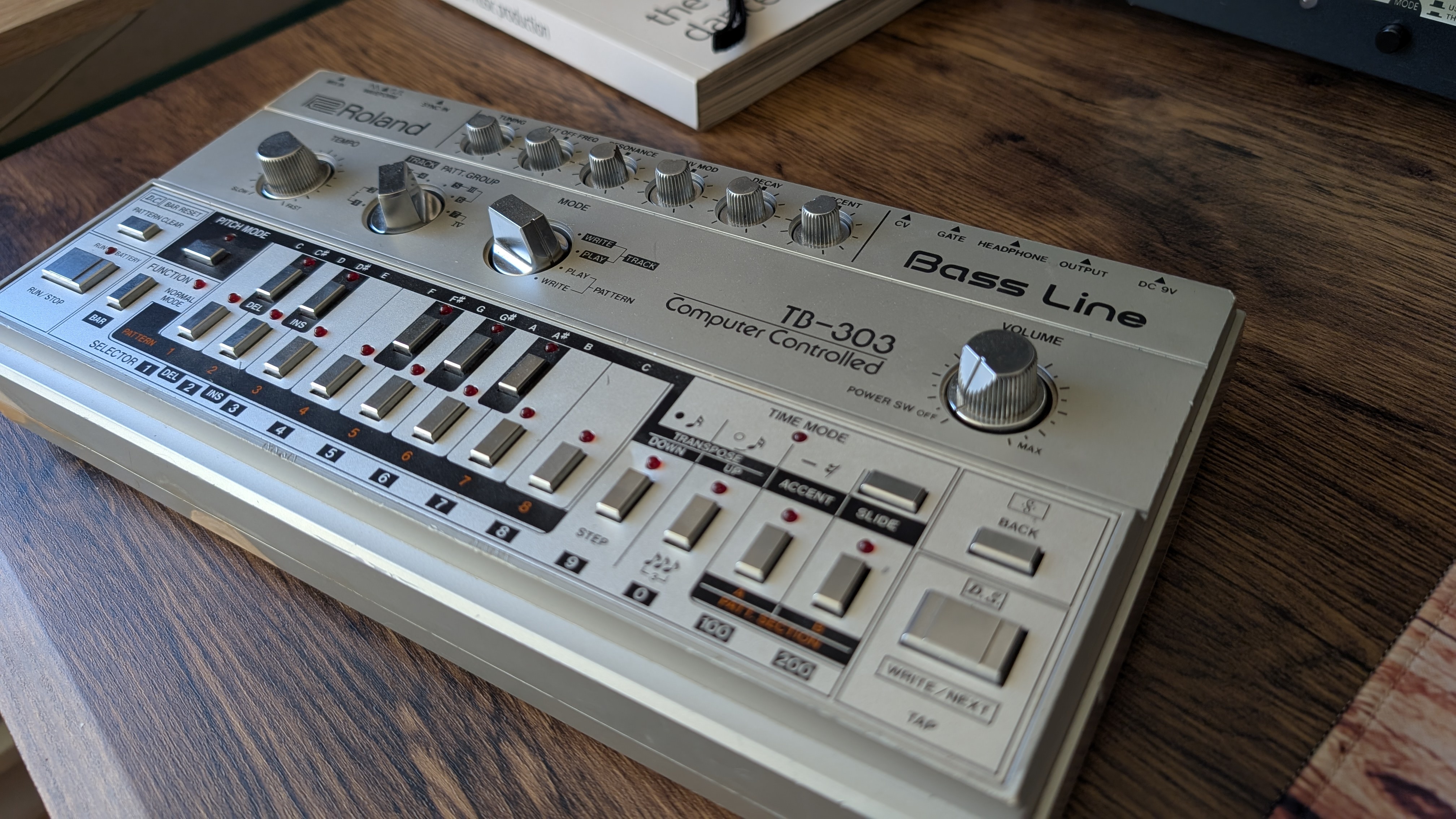 Roland TB-303 (97898)