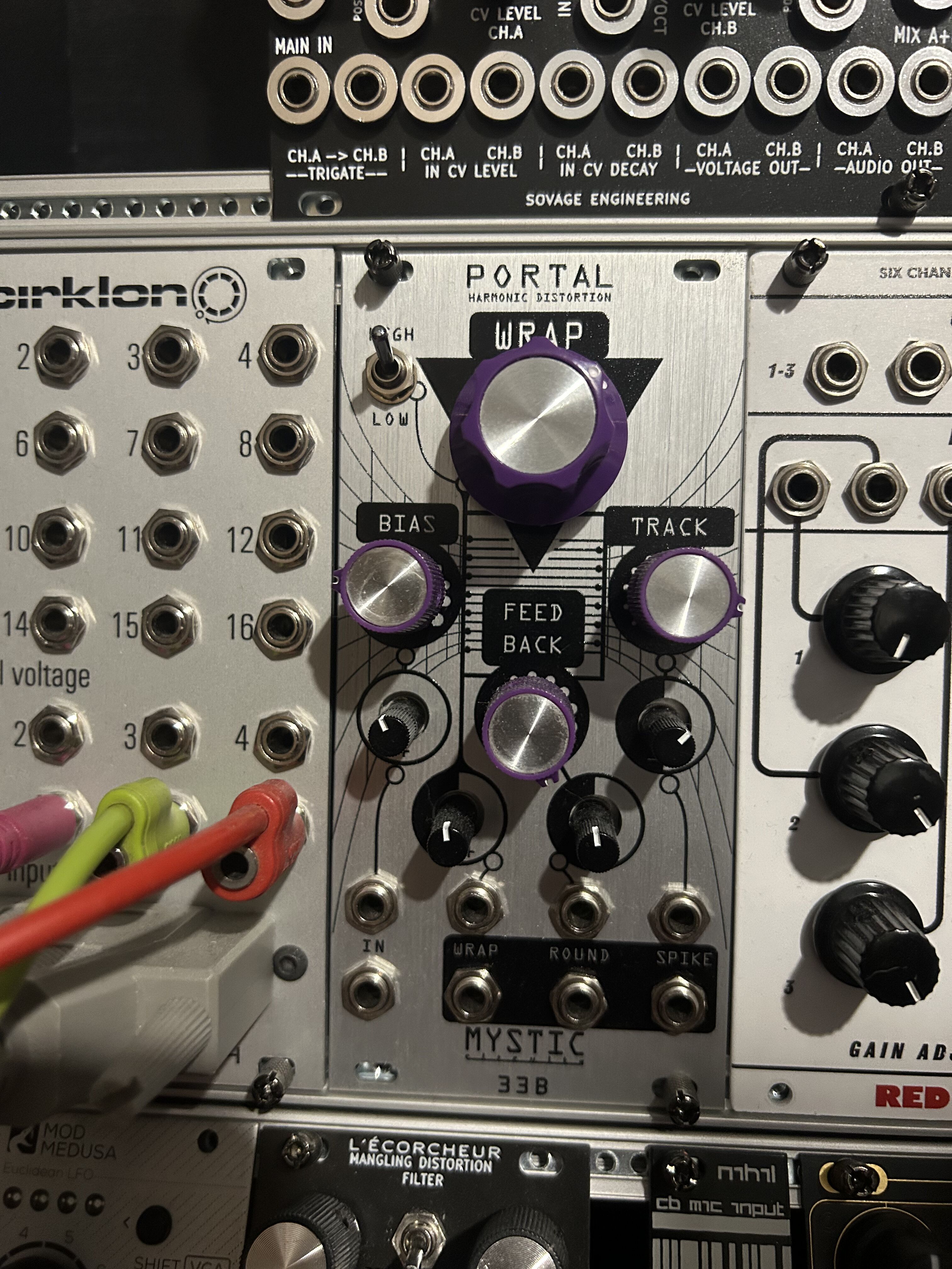 Mystic Circuits Portal — Module Eurorack de distorsion harmonique (wave wrapping) — Comme neuf