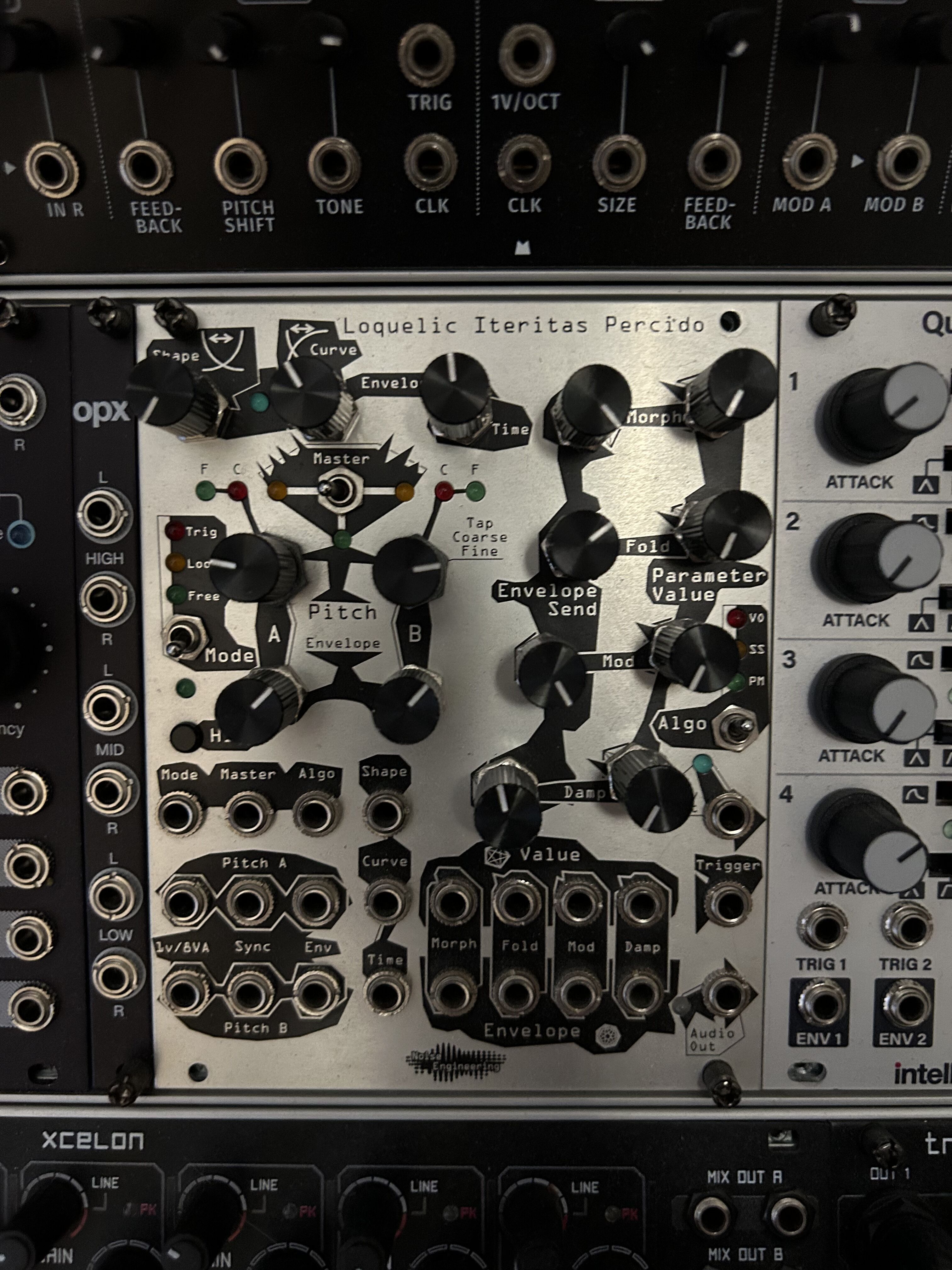 Noise Engineering Loquelic Iteritas Percido (grise)  — Comme neuf