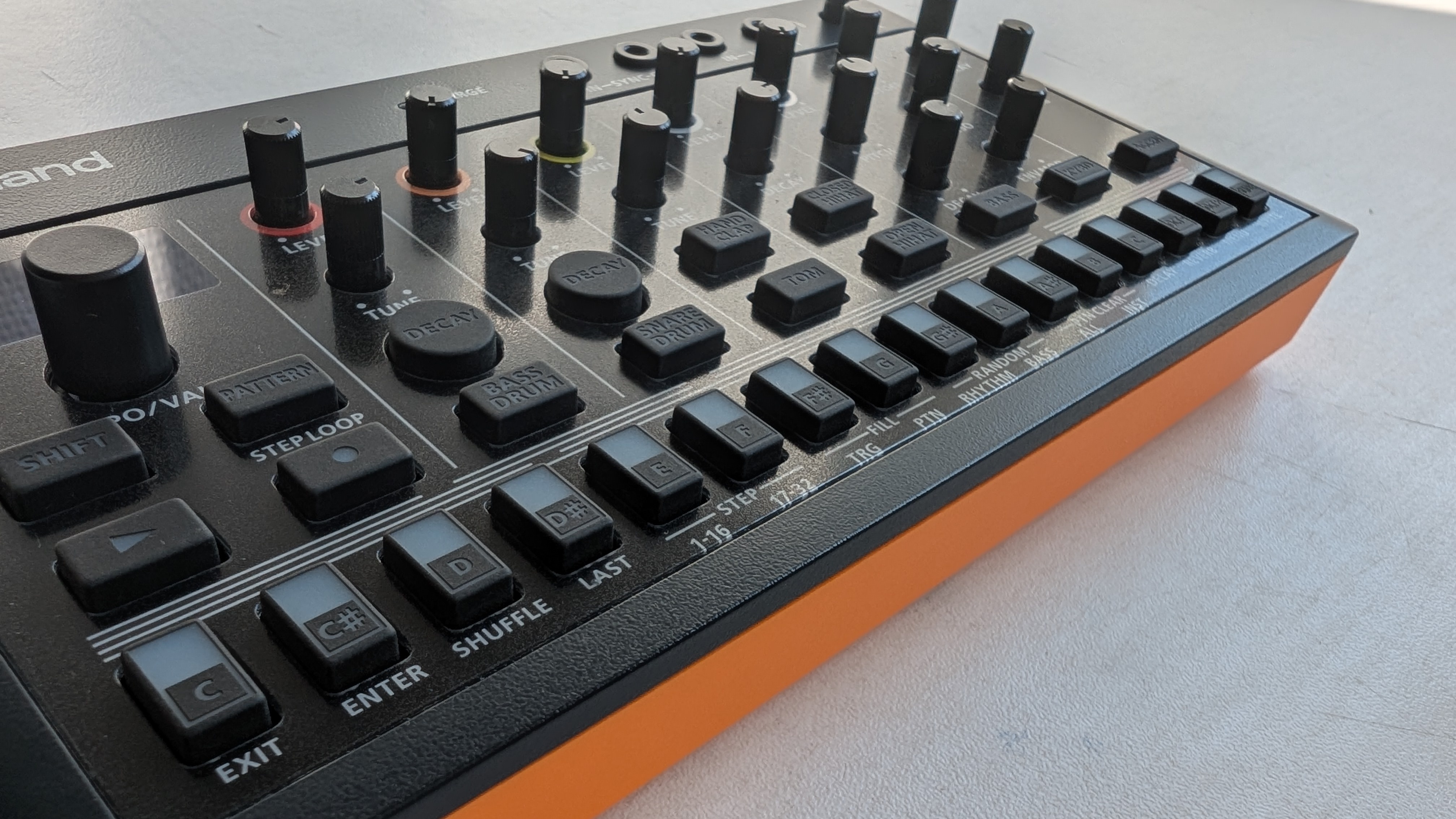 Roland T-8 (32741)
