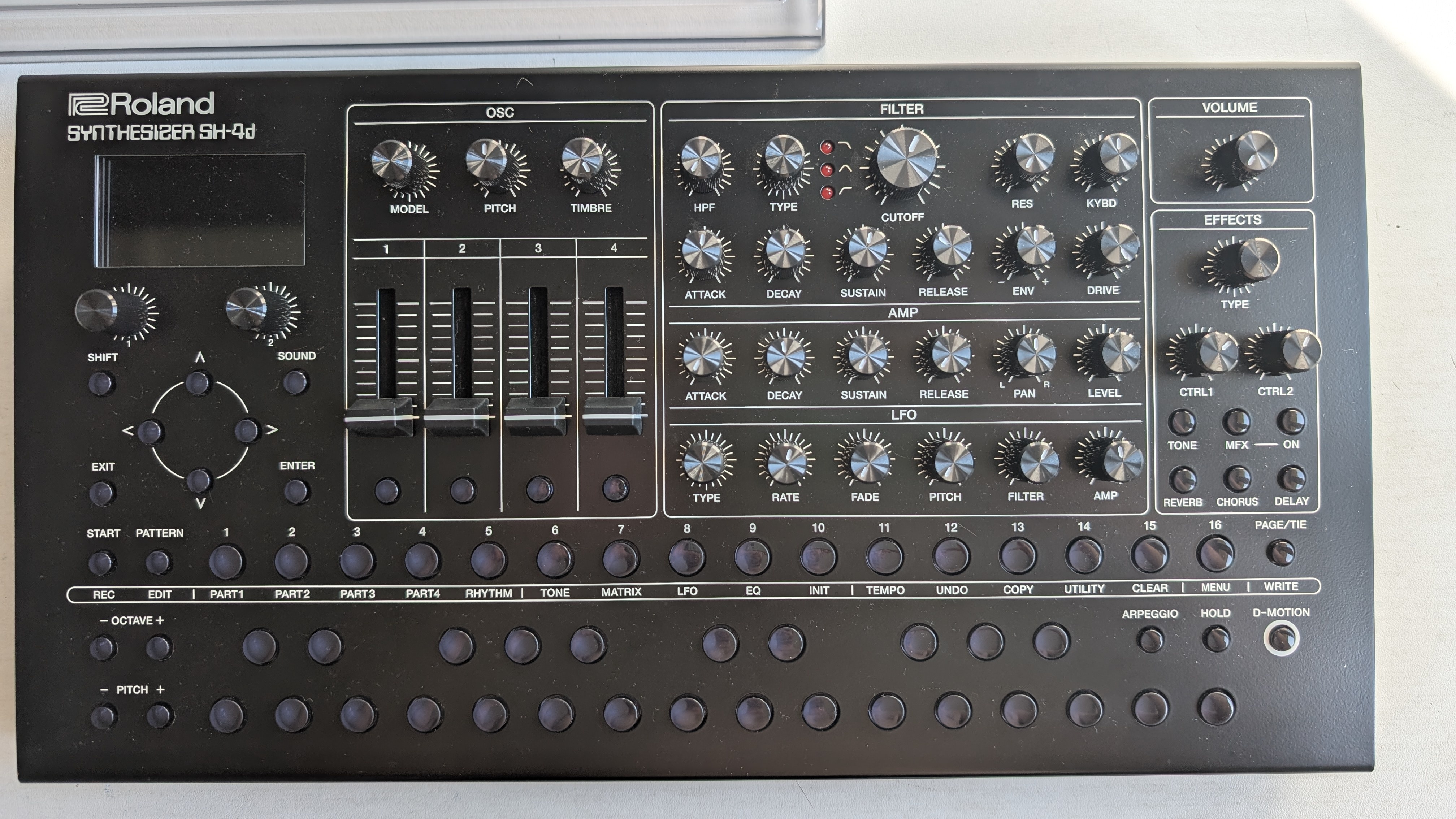 Roland SH-4d (85850)