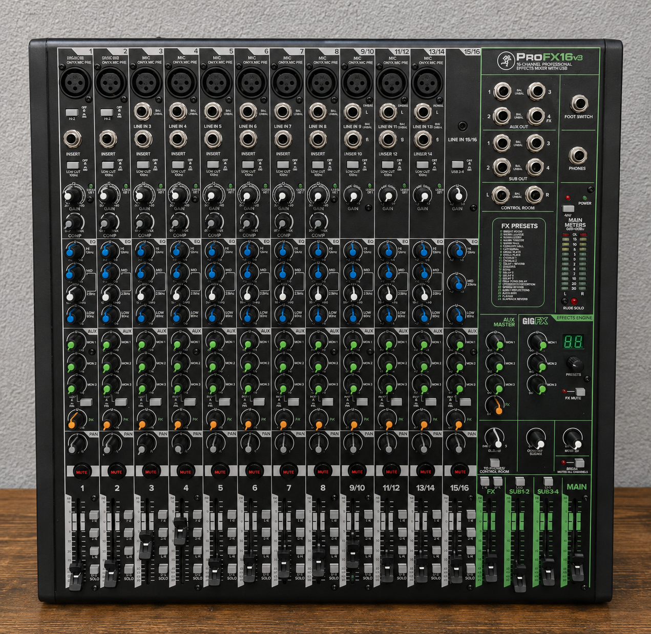 Mackie PROFX16V3