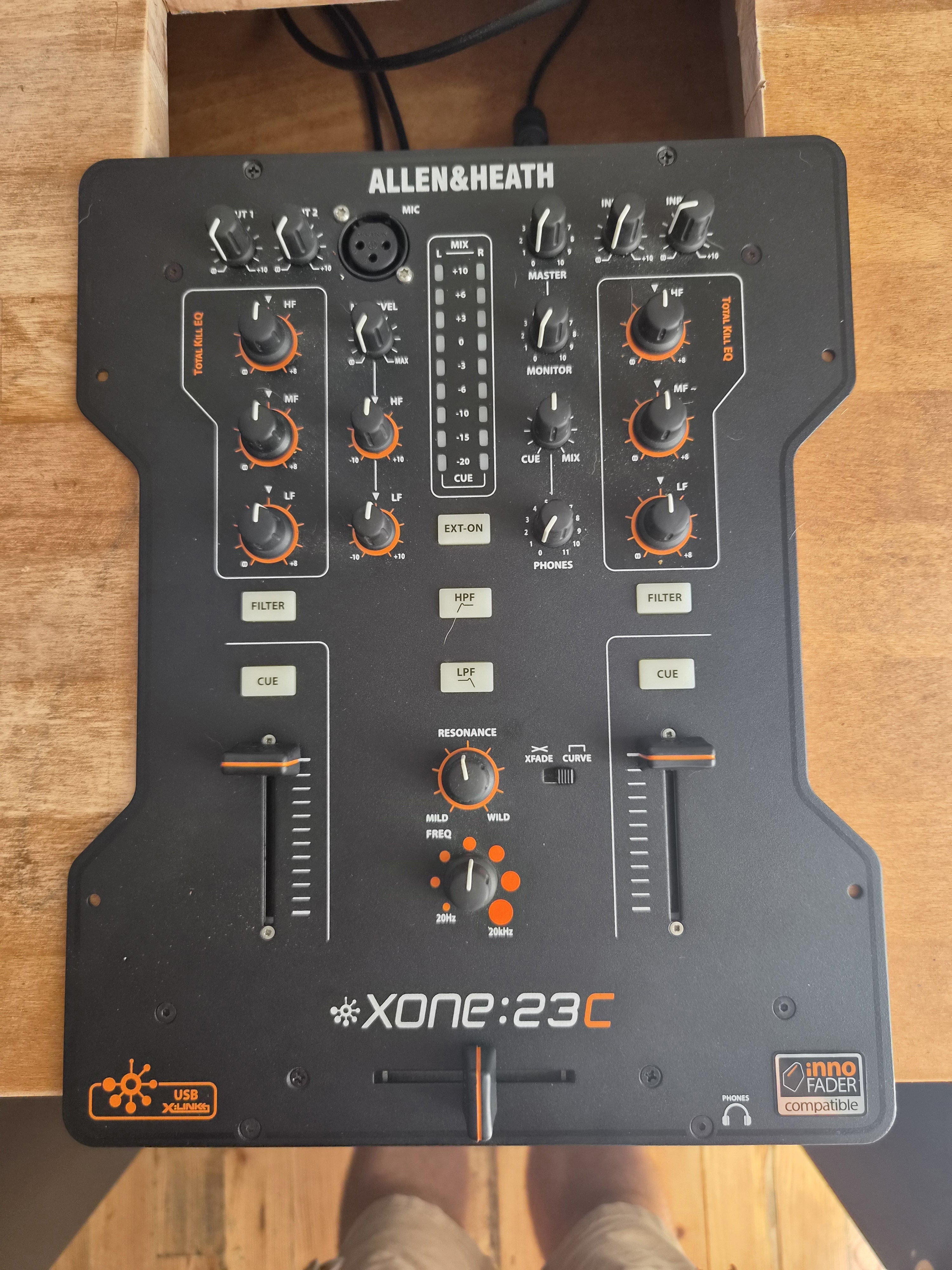 Allen & Heath Xone 23c