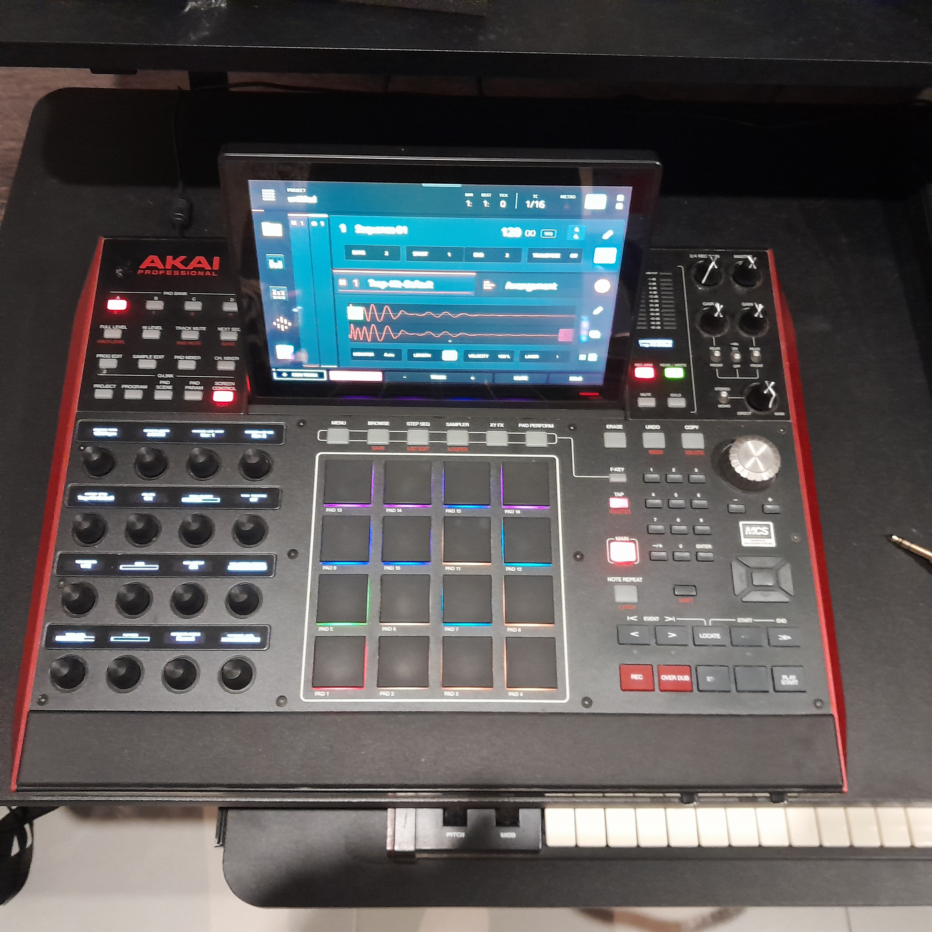 Vends MPC X très bon état frais de port offerts
