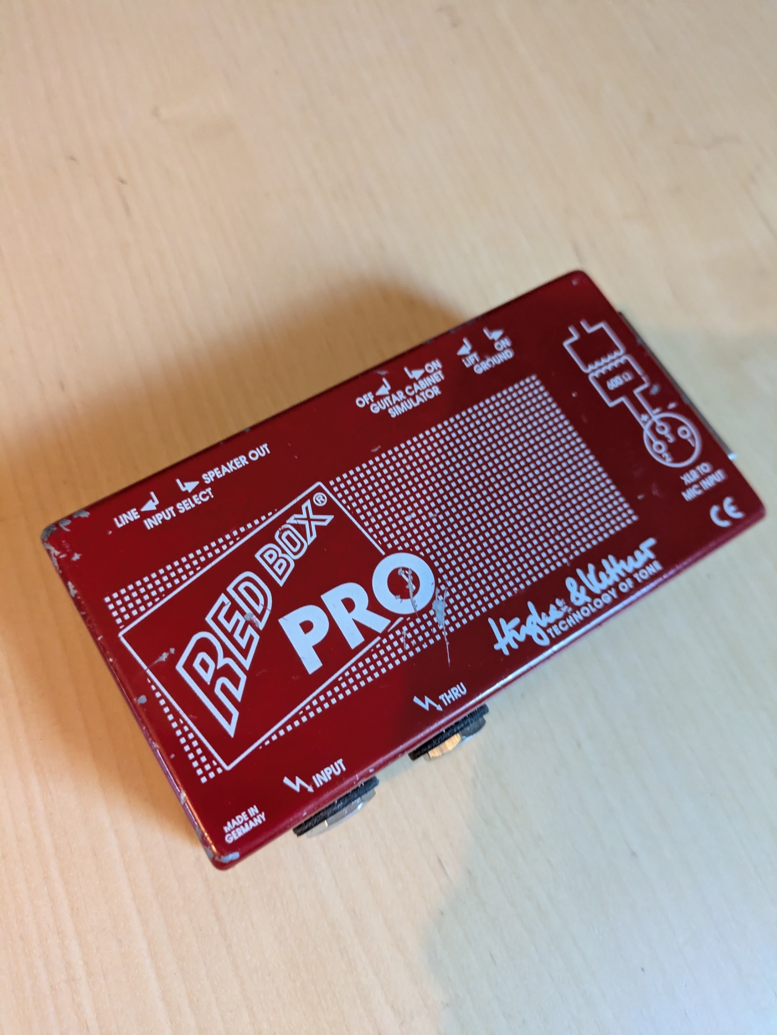 Hughes & Kettner Red Box Pro