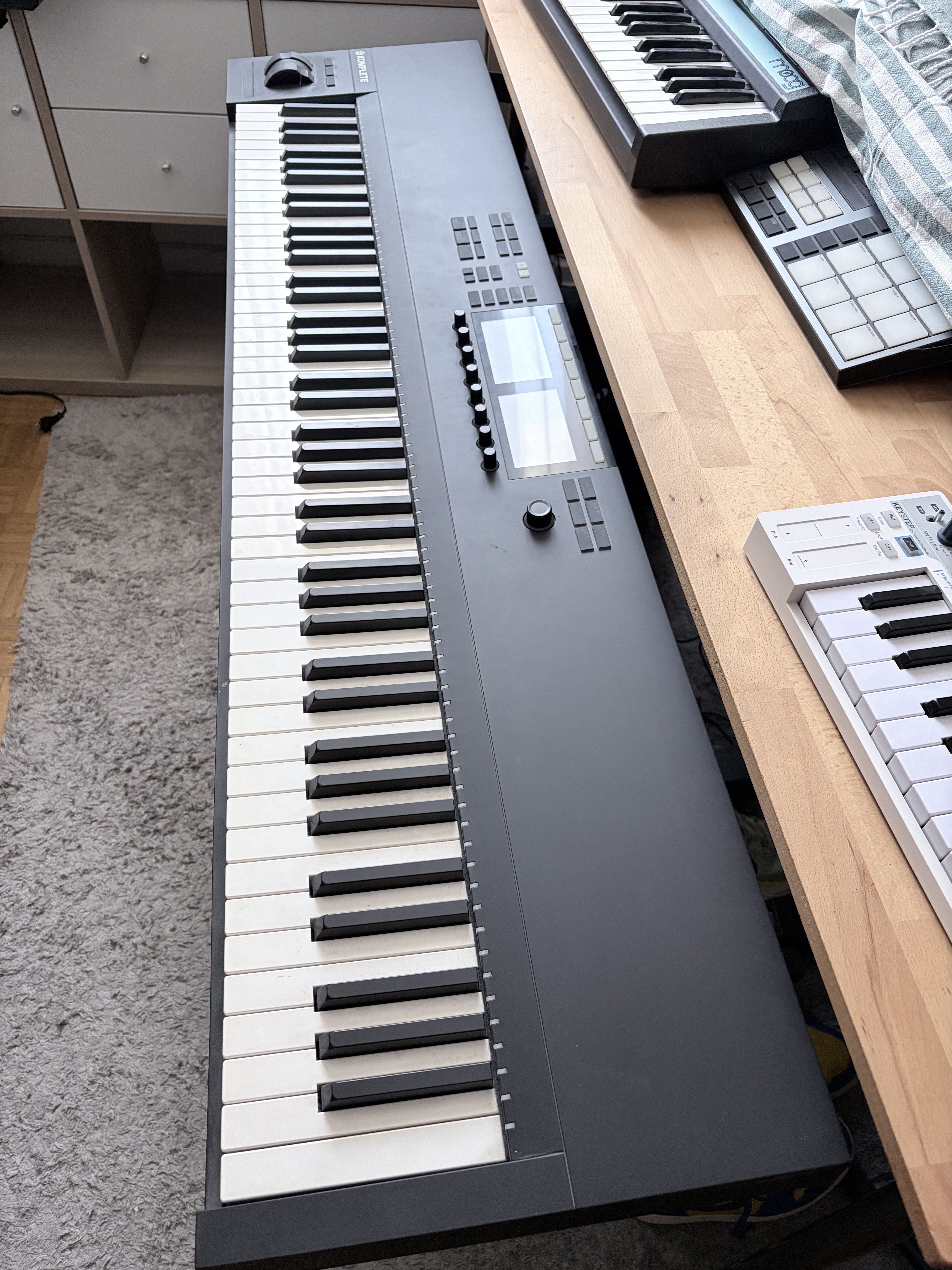 Clavier Komplete Kontrol S88 mk2 avec licence 