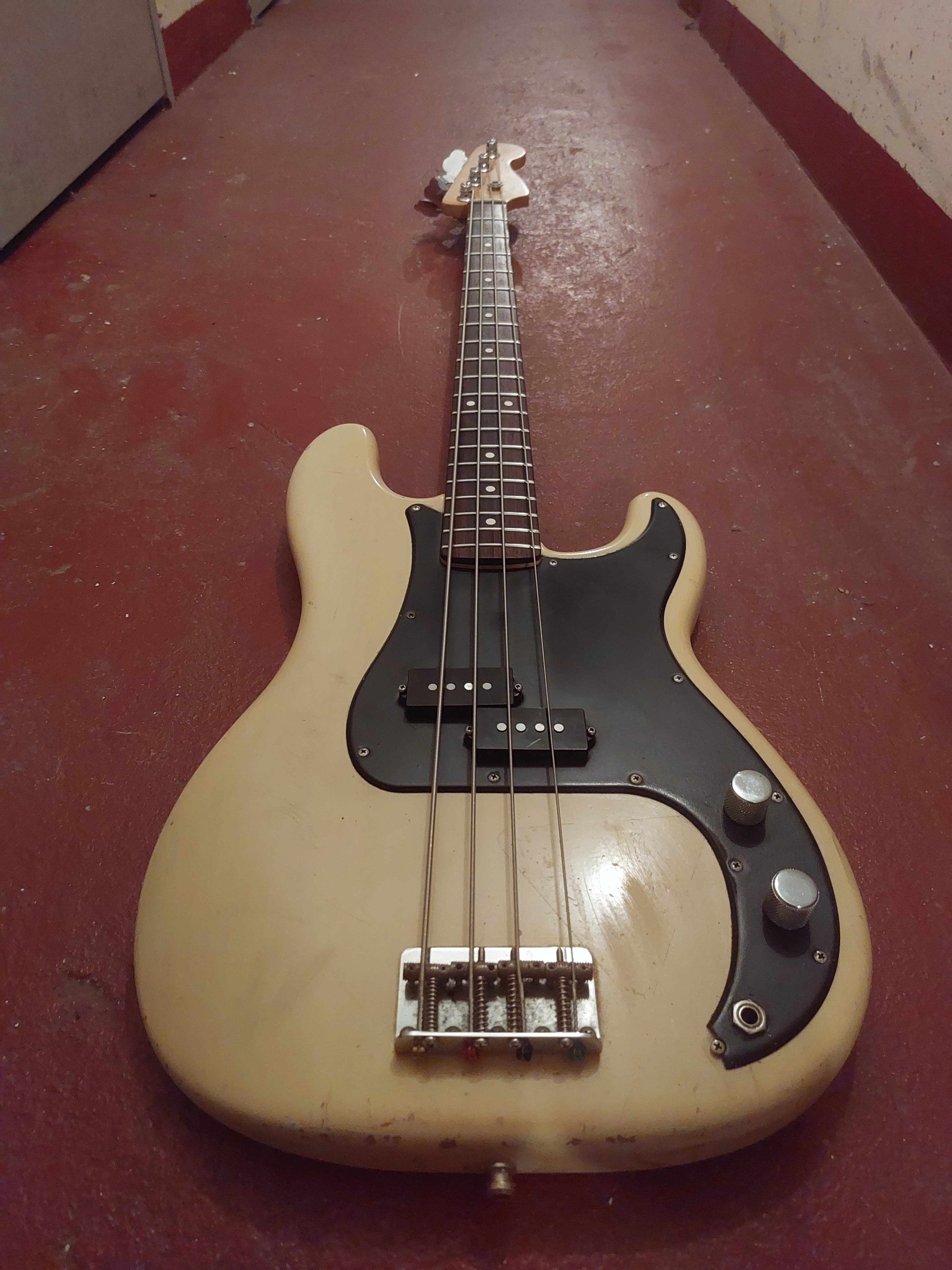FENDER PRECISION USA 2004