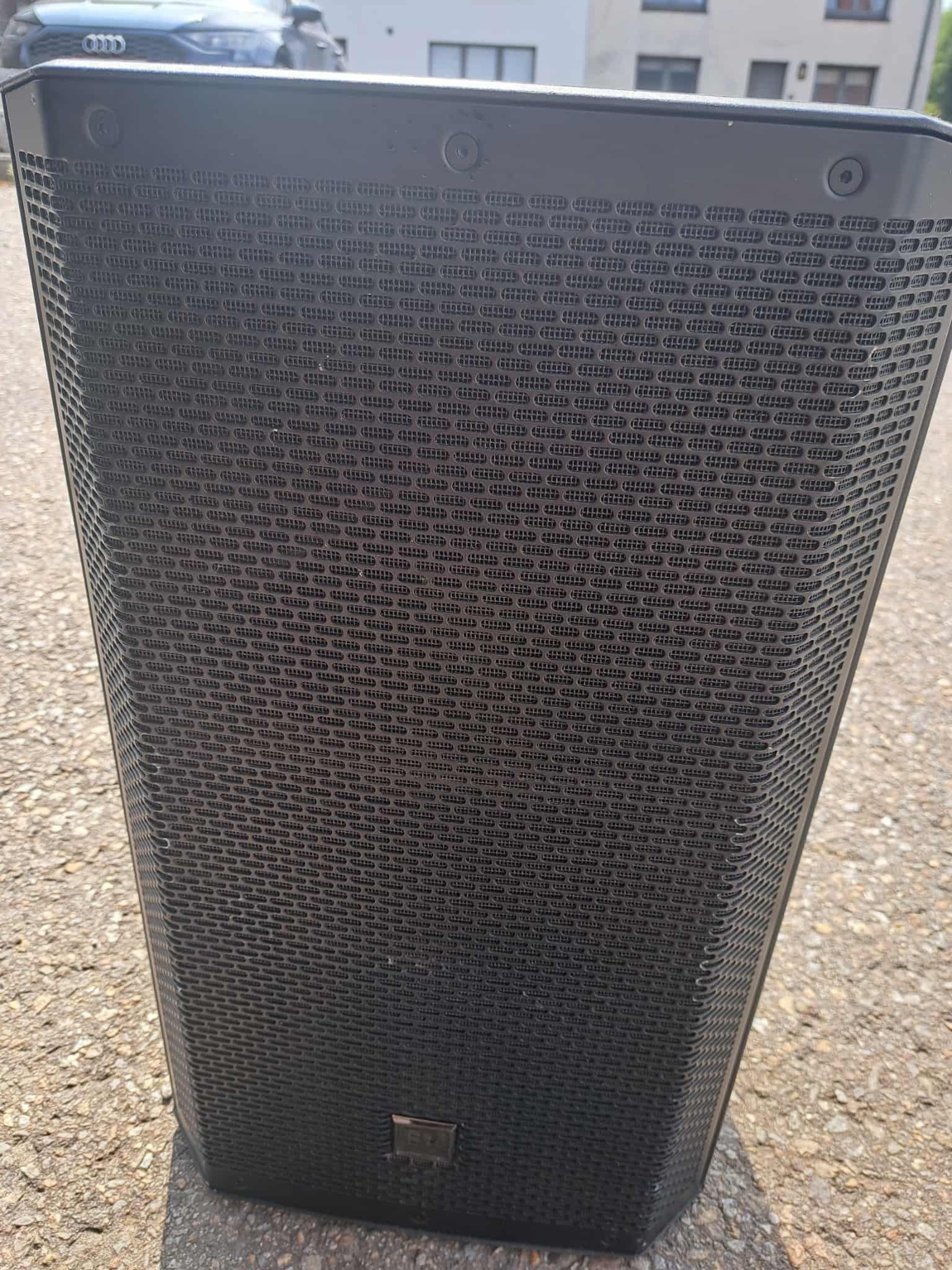 2 haut-parleurs EV ZLX 12 2x1000