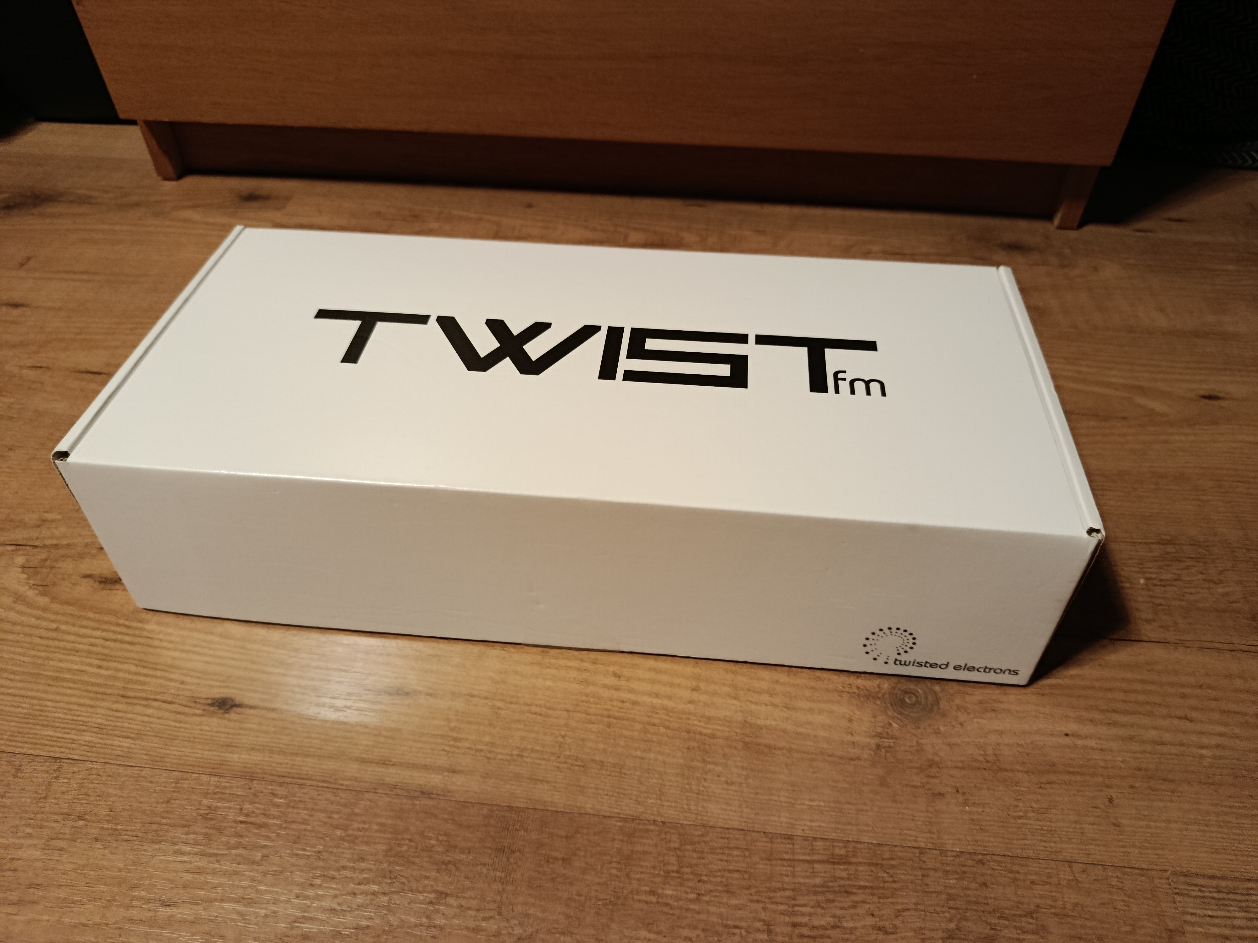 Vends Twisted electrons comme neuf