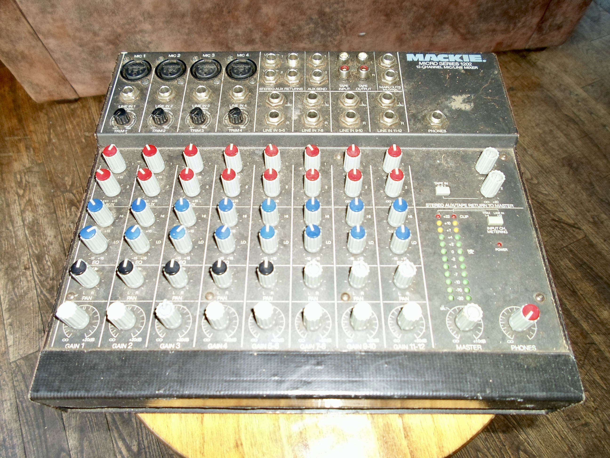 table de mix Mackie MS1202