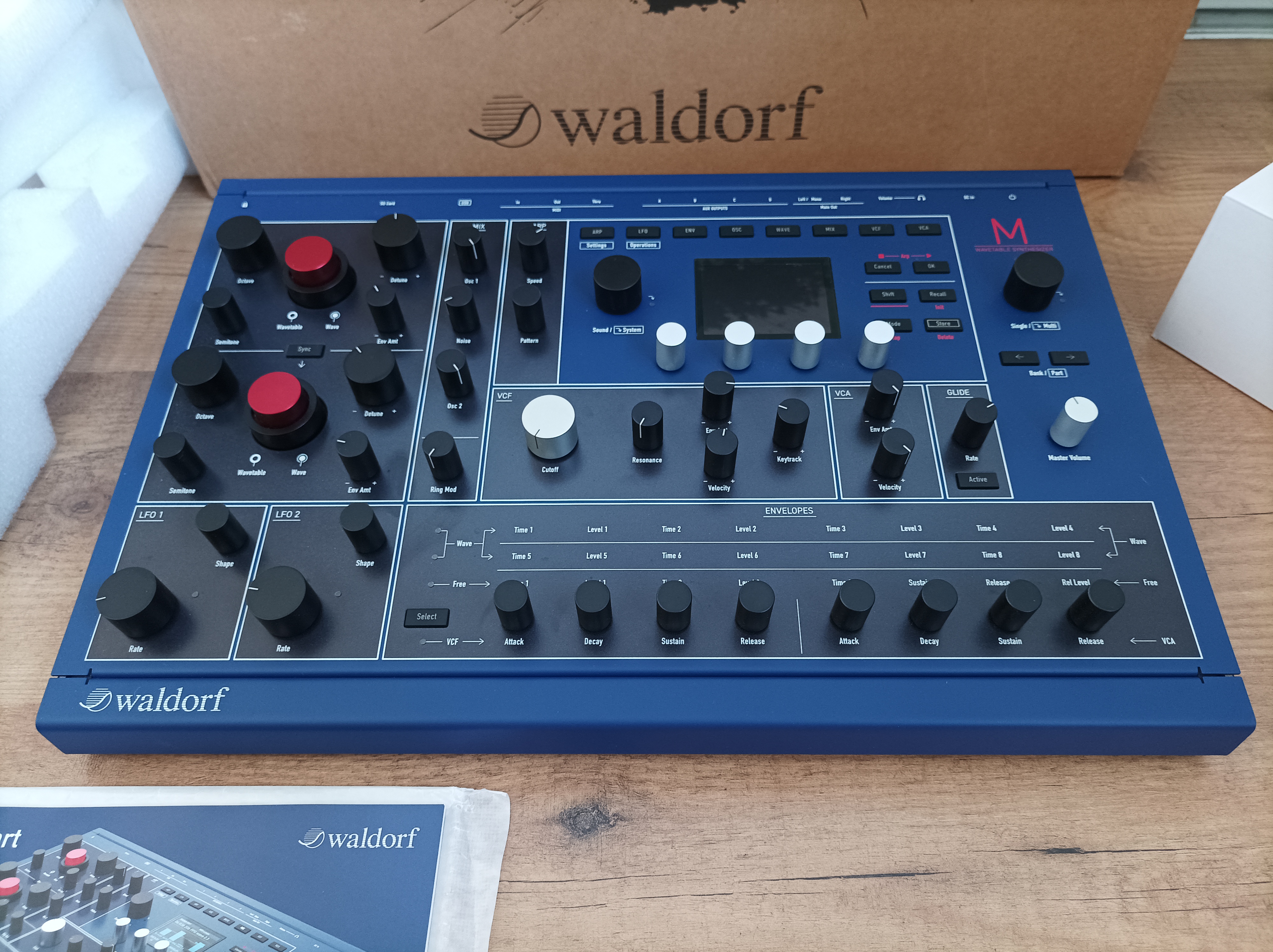 Waldorf M (16428)