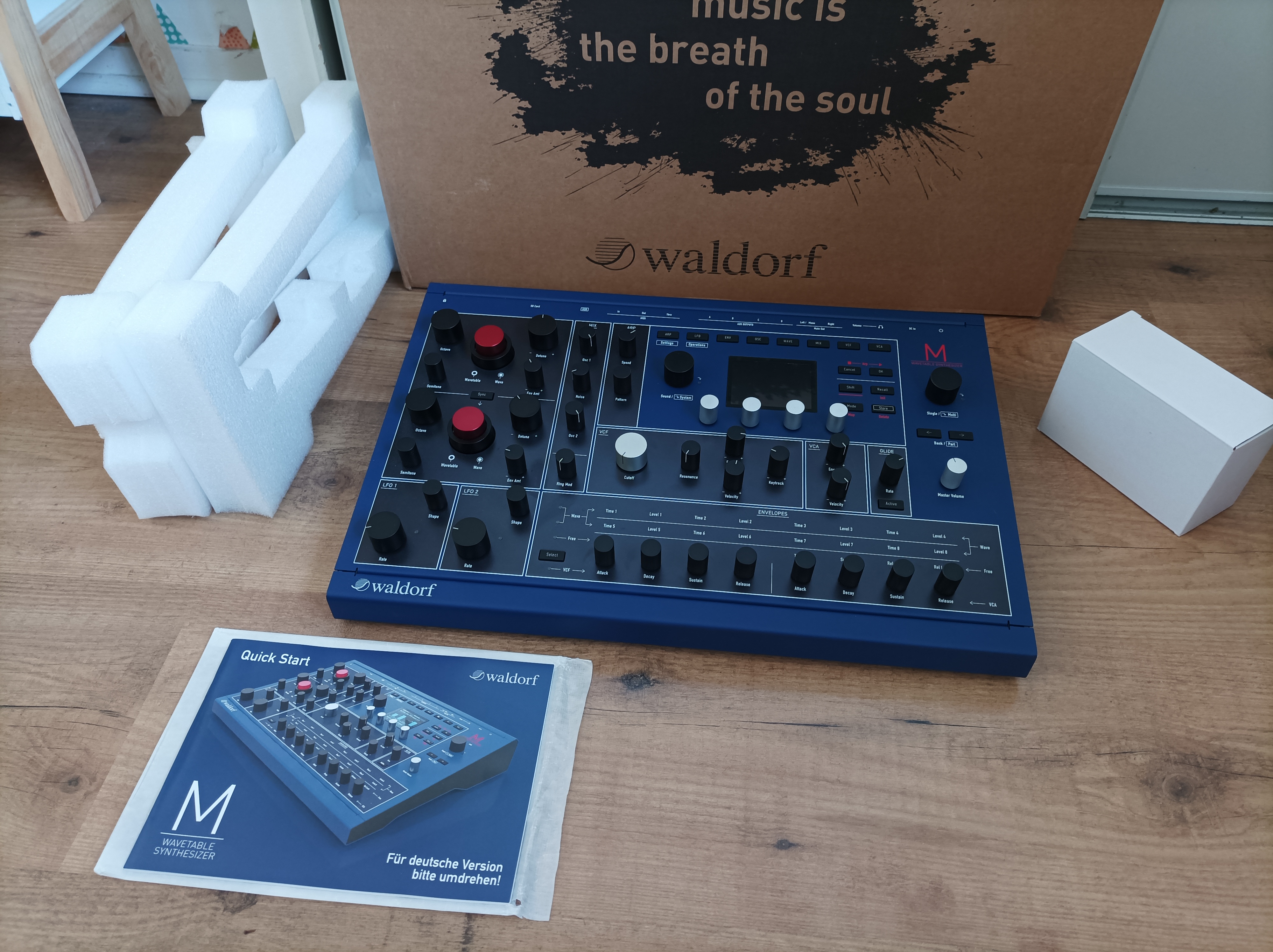 Vends Waldorf M avec carte Q comp + banques de patchs