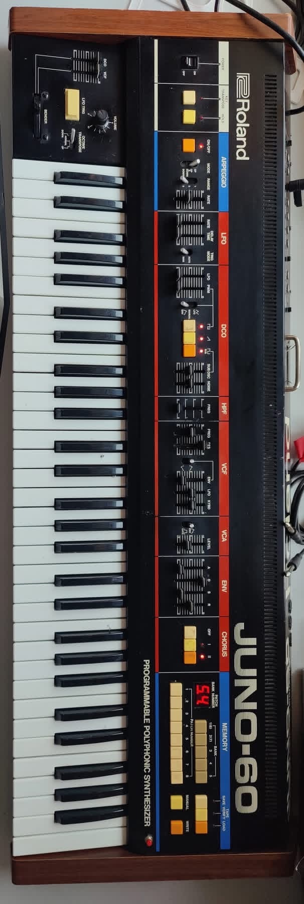 Roland juno 60 + midi retrofit