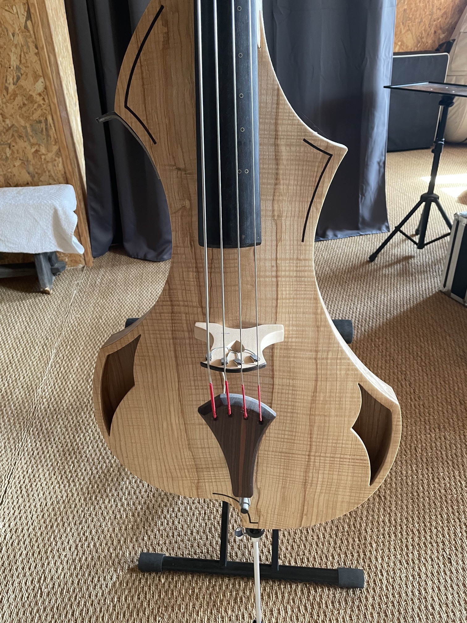 Contrebasse de luthier electro acoustique
