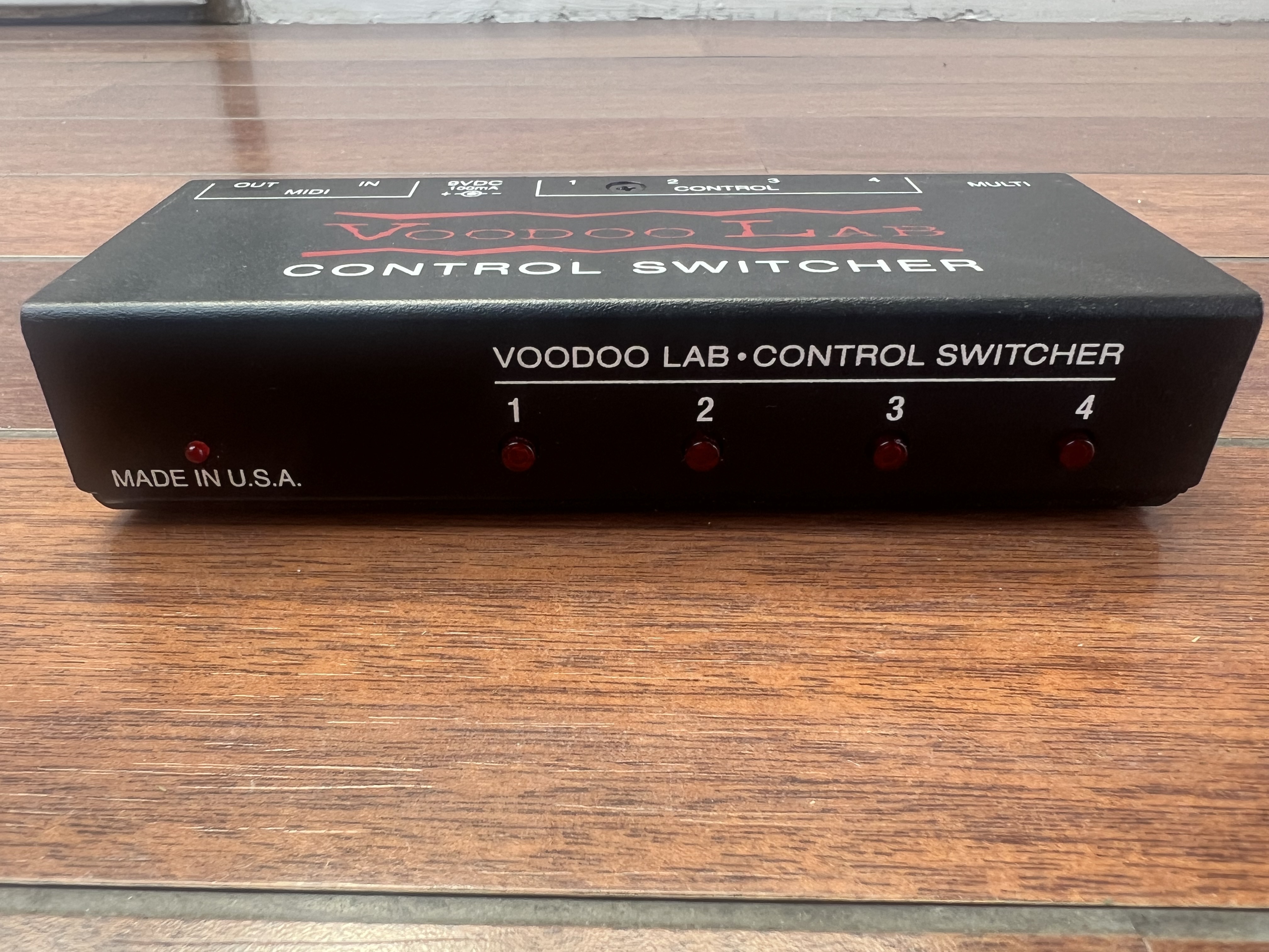 VOODOO LAB Control Switcher