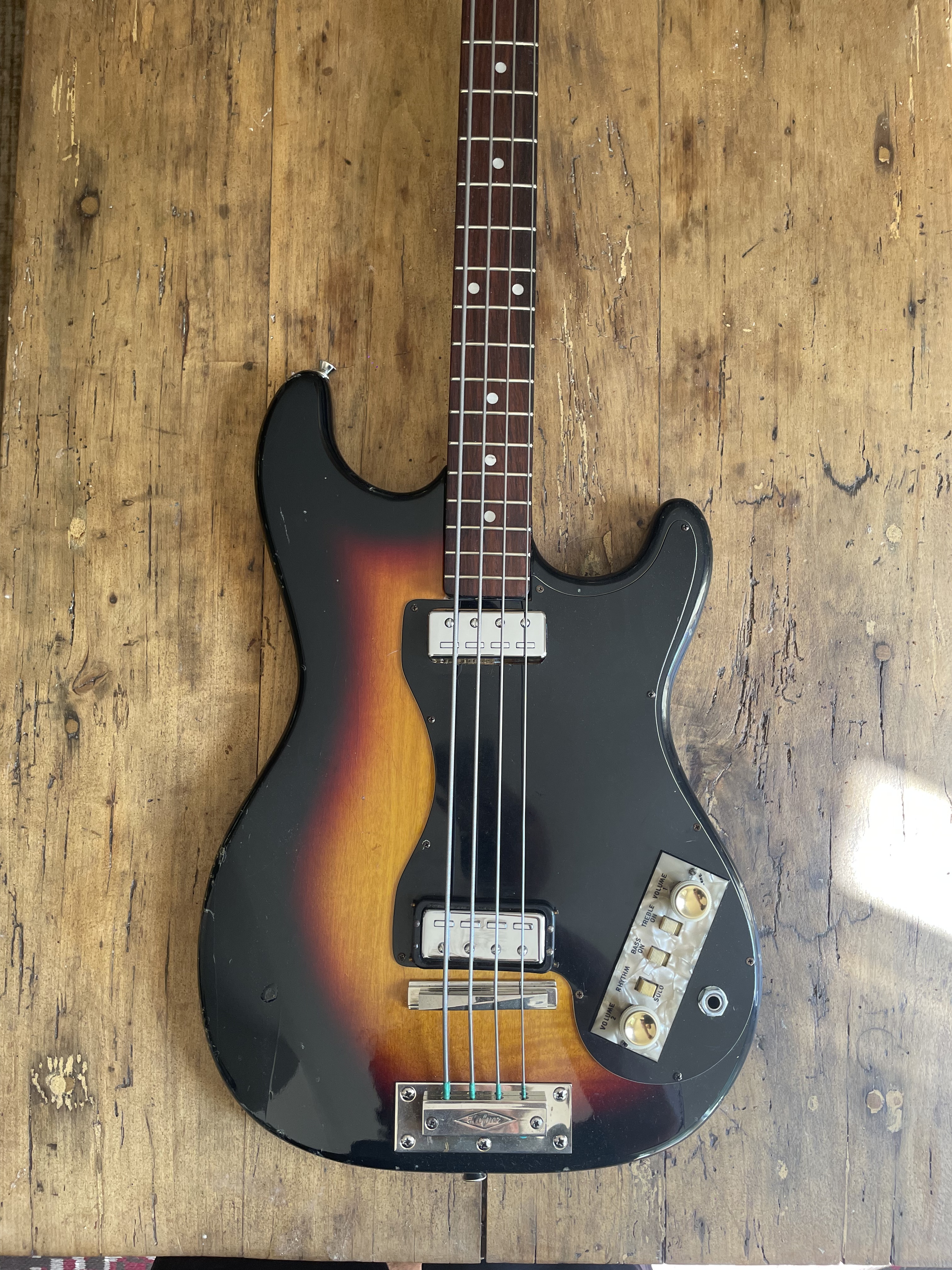 Basse Hofner 182 (1962) - Sunburst restaurée