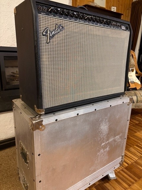 Heavy-Duty Flight Case for Fender Ultra Chorus 2×12" Electric Guitar Amplifier
