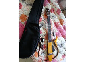 Yamaha SLG130NW - Light Amber Burst