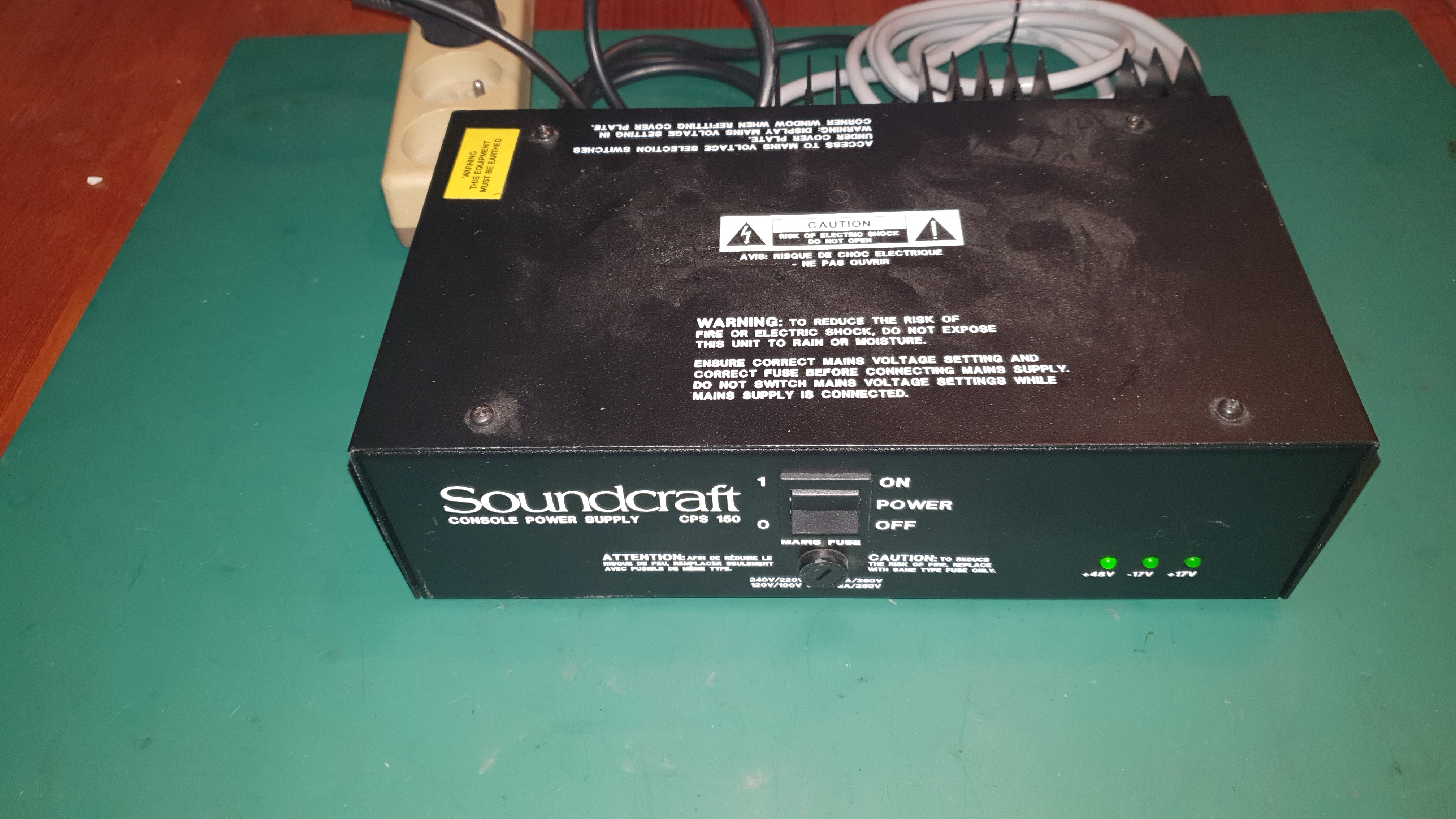 VDS ALIMENTATION CPS150 POUR CONSOLES SOUNDCRAFT DELTA/200B/200SR/400 AVEC CABLES
