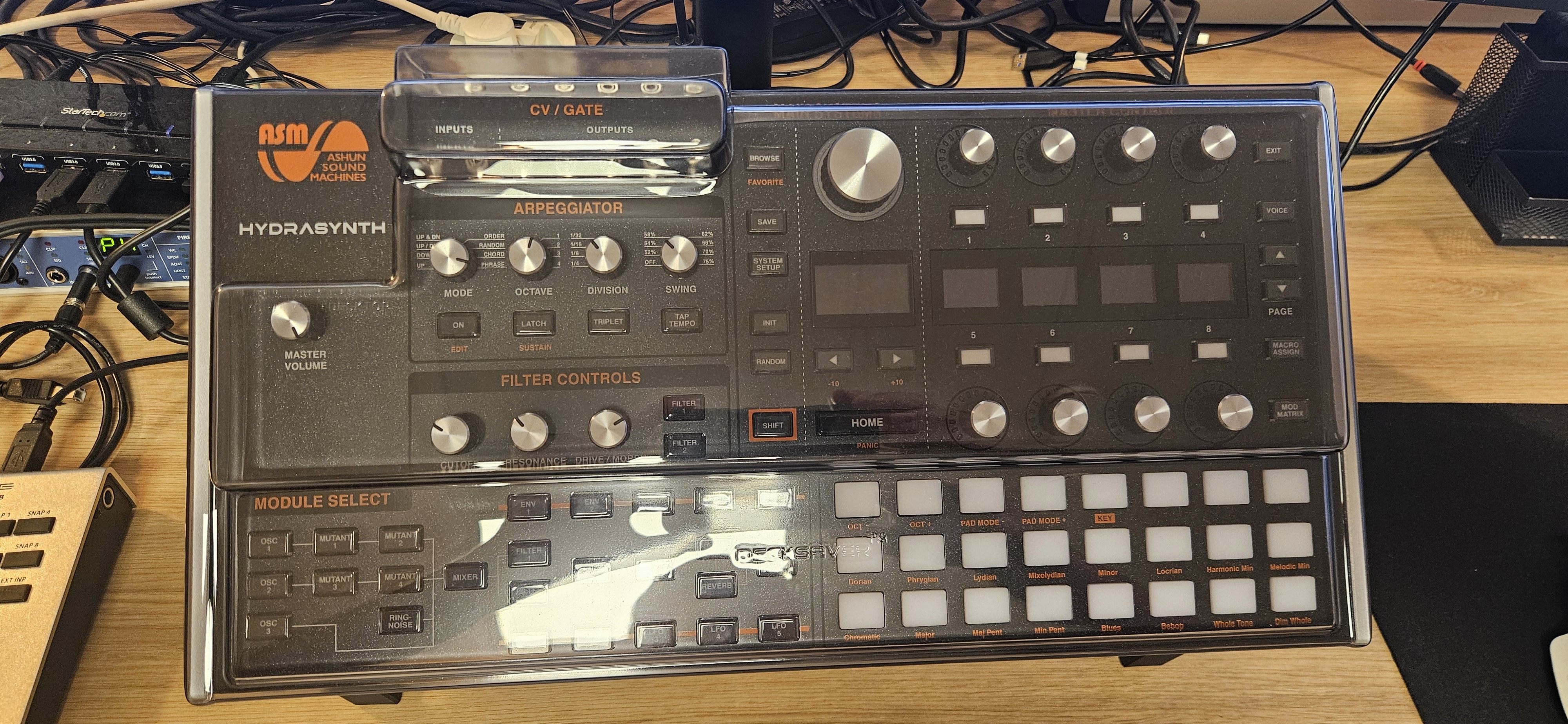 Ashun Sound Machines Hydrasynth Desktop / Rack (788)