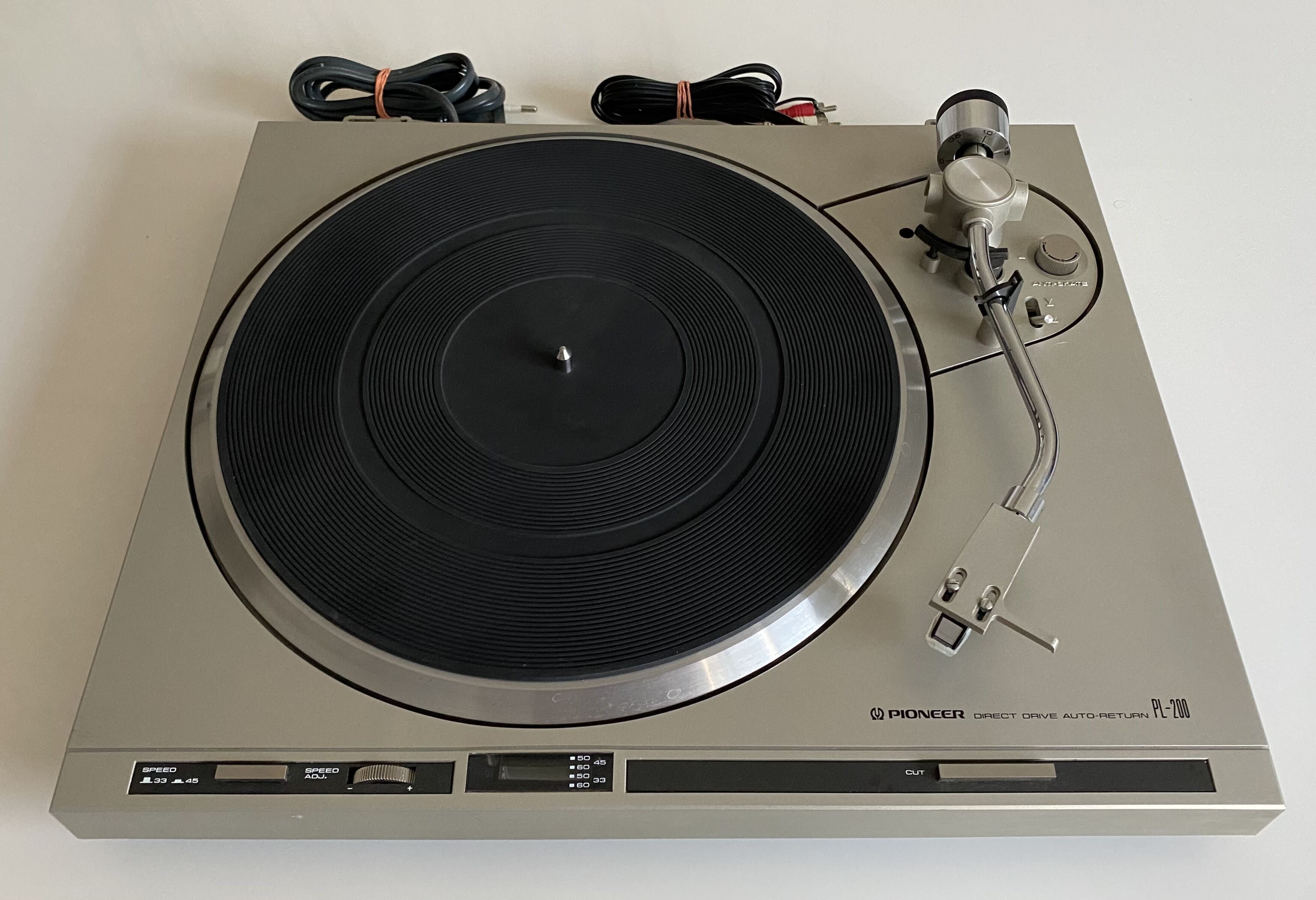 Platine disque vinyle PIONEER PL-200 (Direct drive Auto Return)