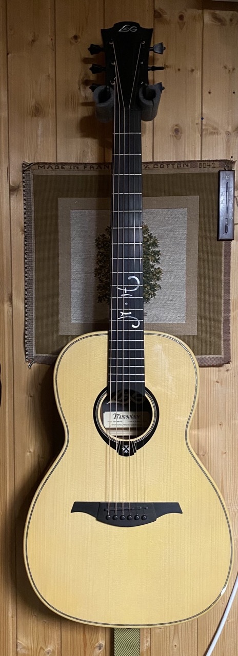 Superbe guitare acoustique LAG Michel Haumont - Comme neuve !
