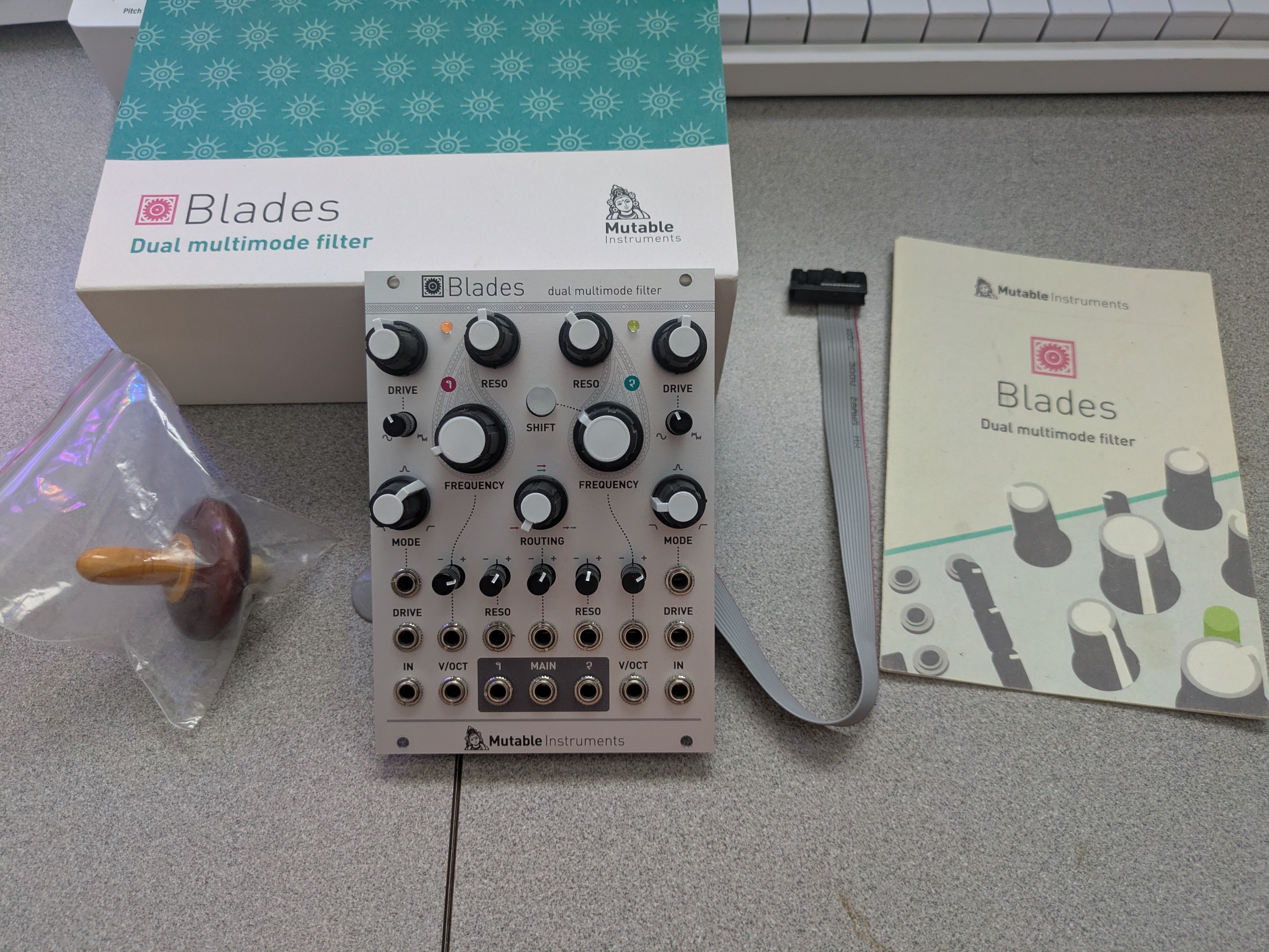 Vends  Mutable Instruments Blades (original version)