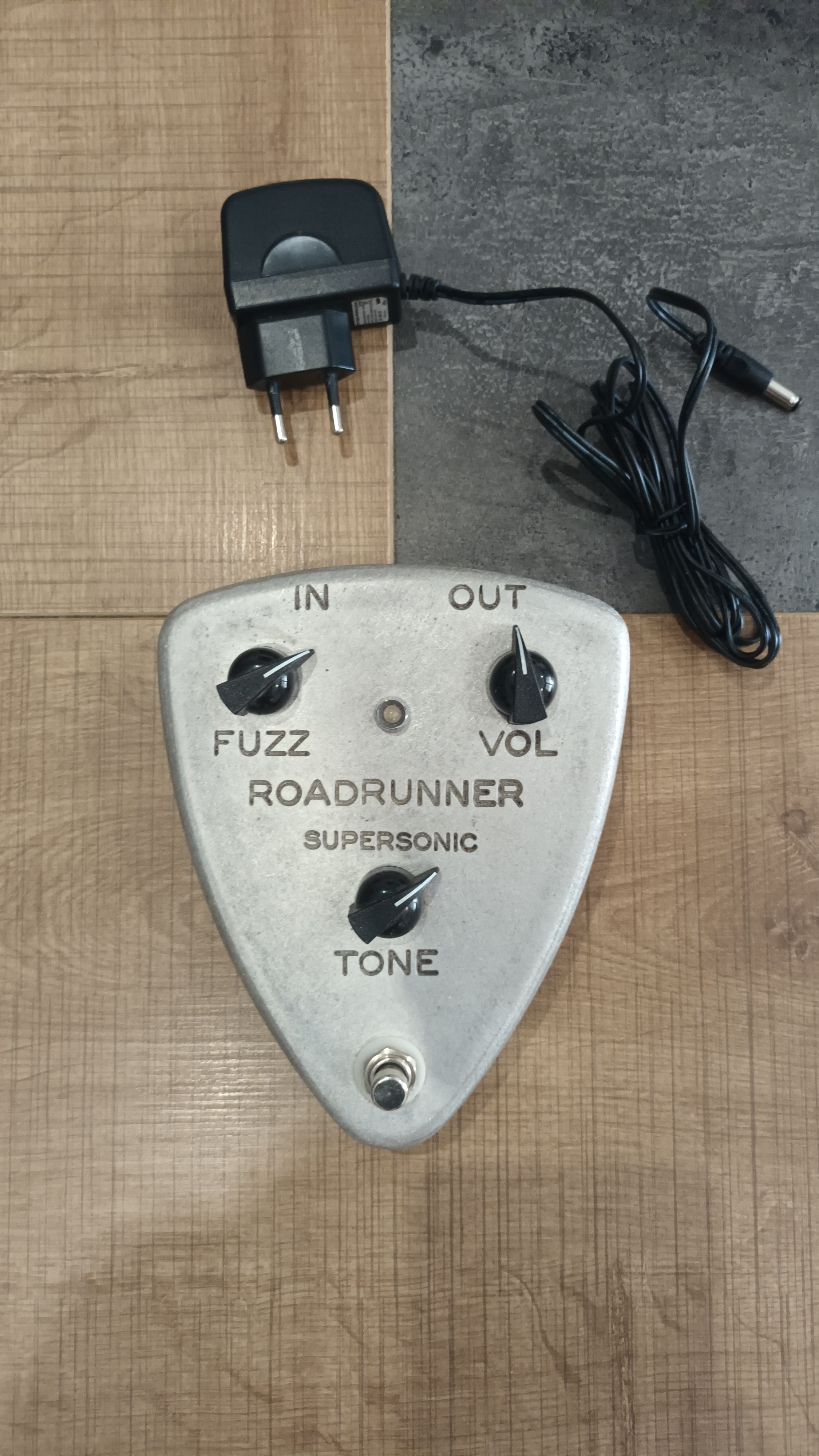 Vends Fuzz Roadrunner SuperSonic