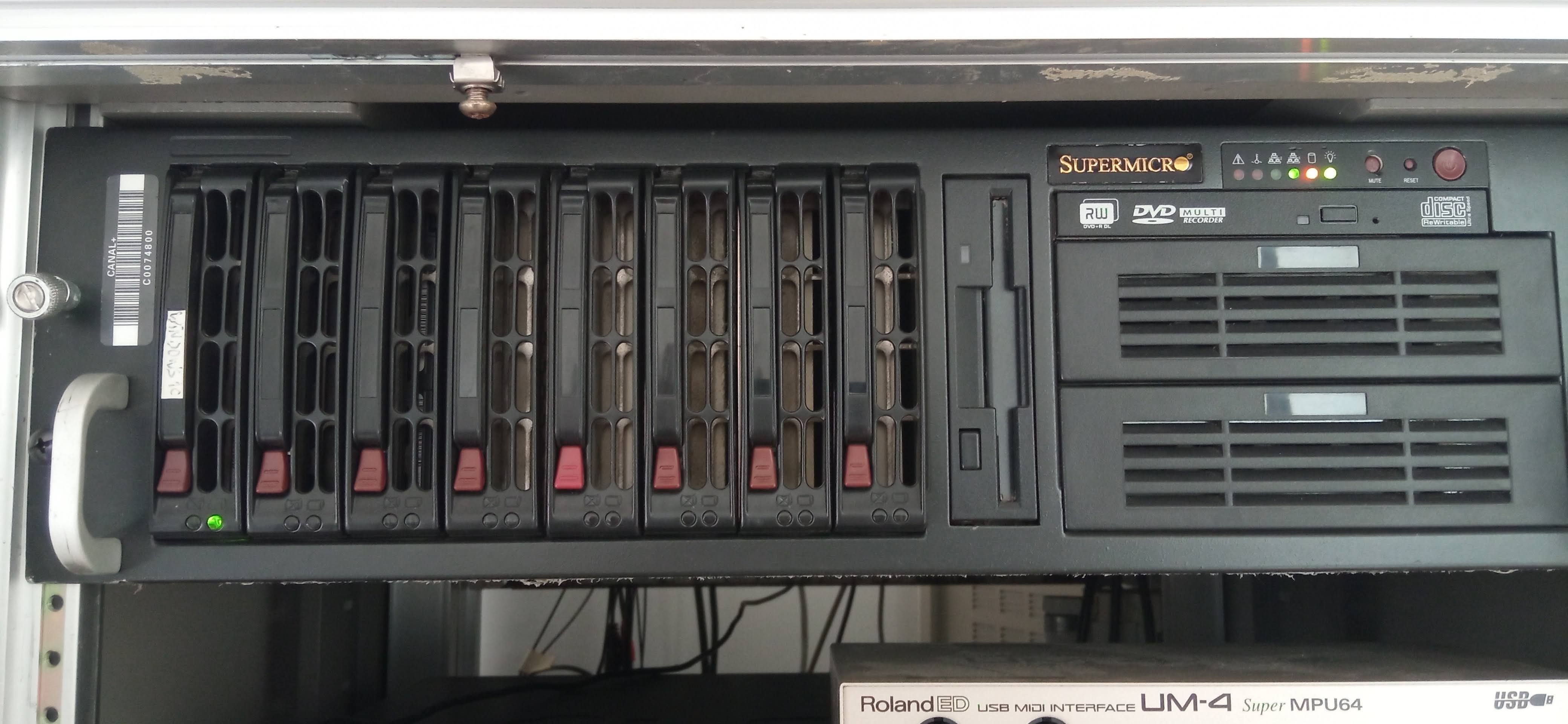 Station de travail / Serveur Supermicro Bi-Xeon – 32 Go RAM – Fonctionnel