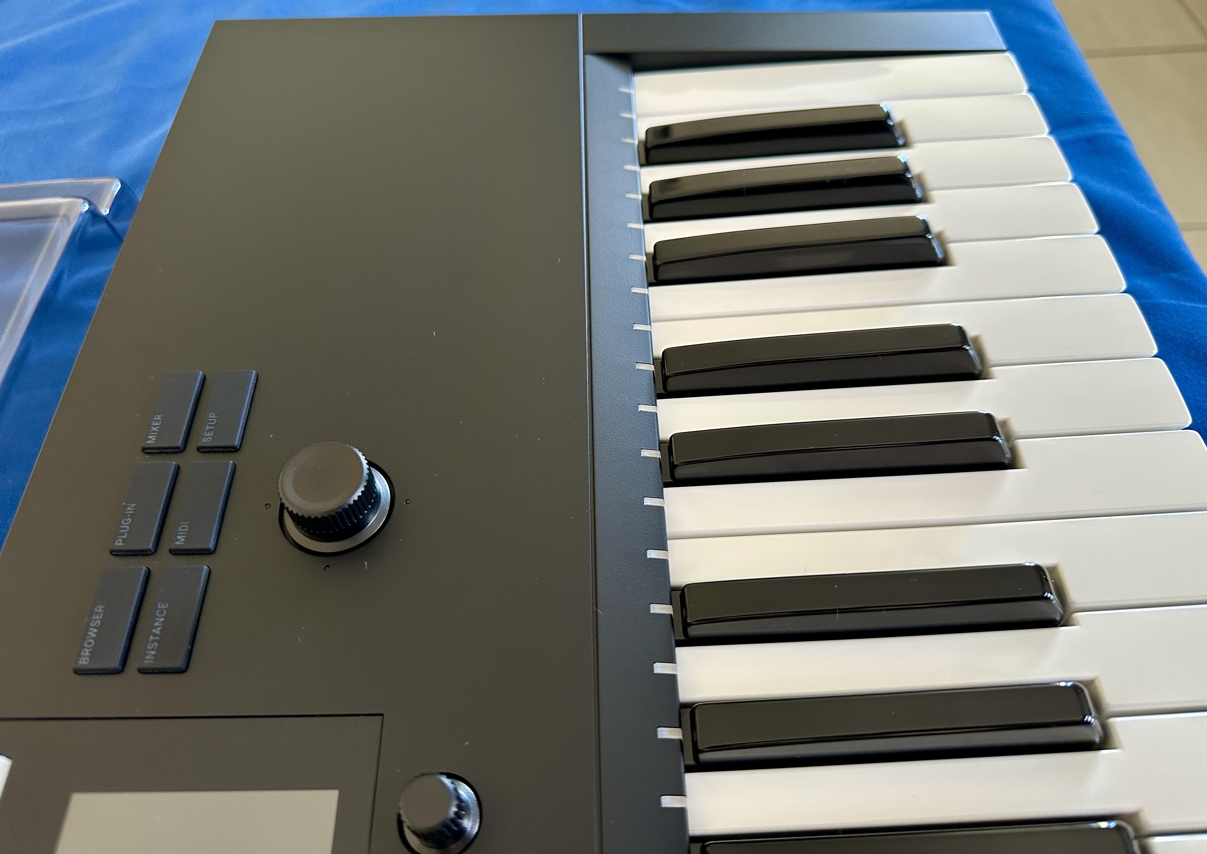 Native Instruments Komplete Kontrol S49 mk2 (97946)