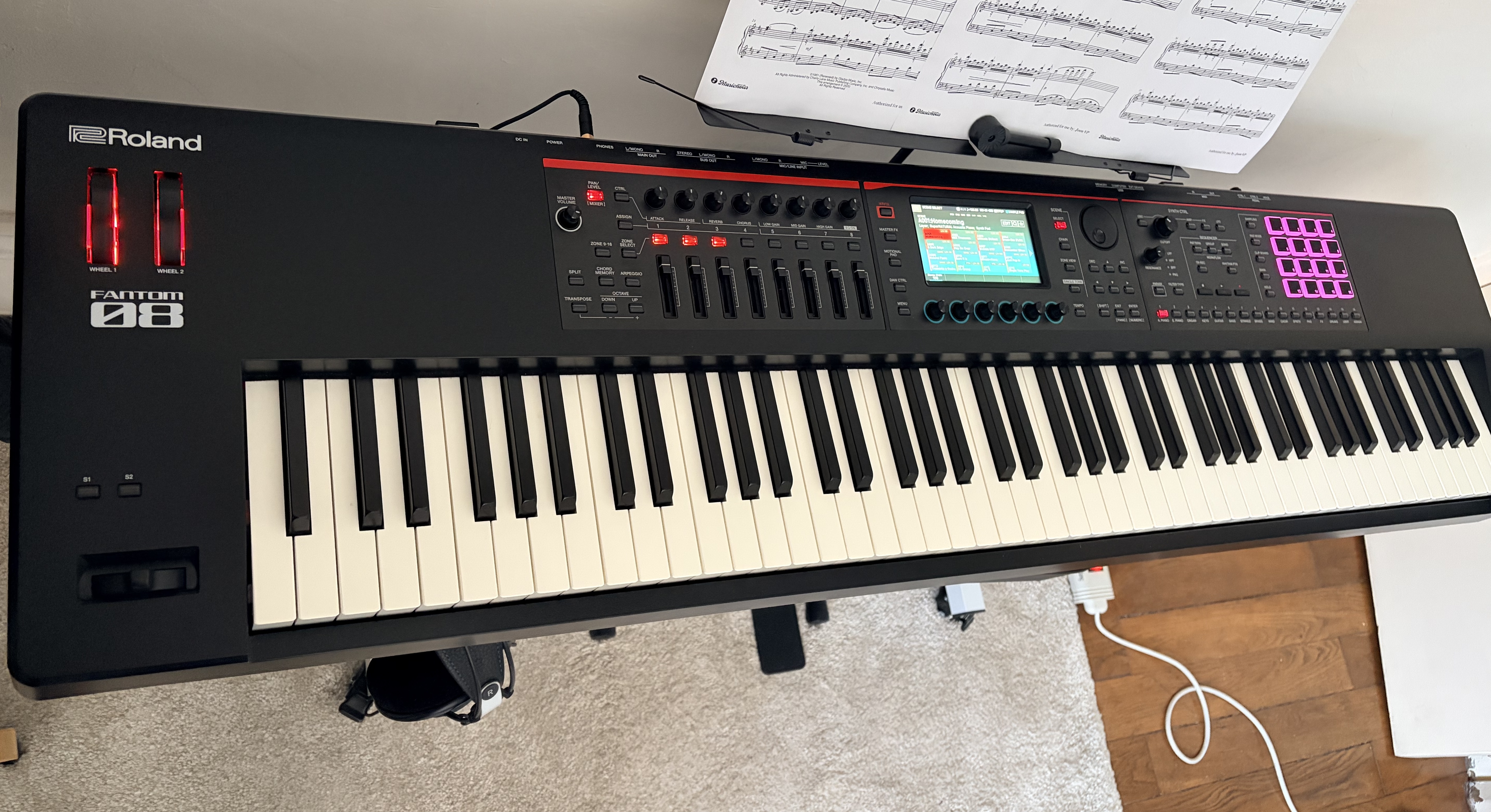 Vends synthé Roland Fantom 08 /Echange contre Yamaha MODX M7