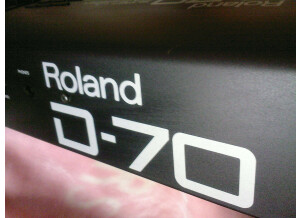 Roland D-70 (92064)