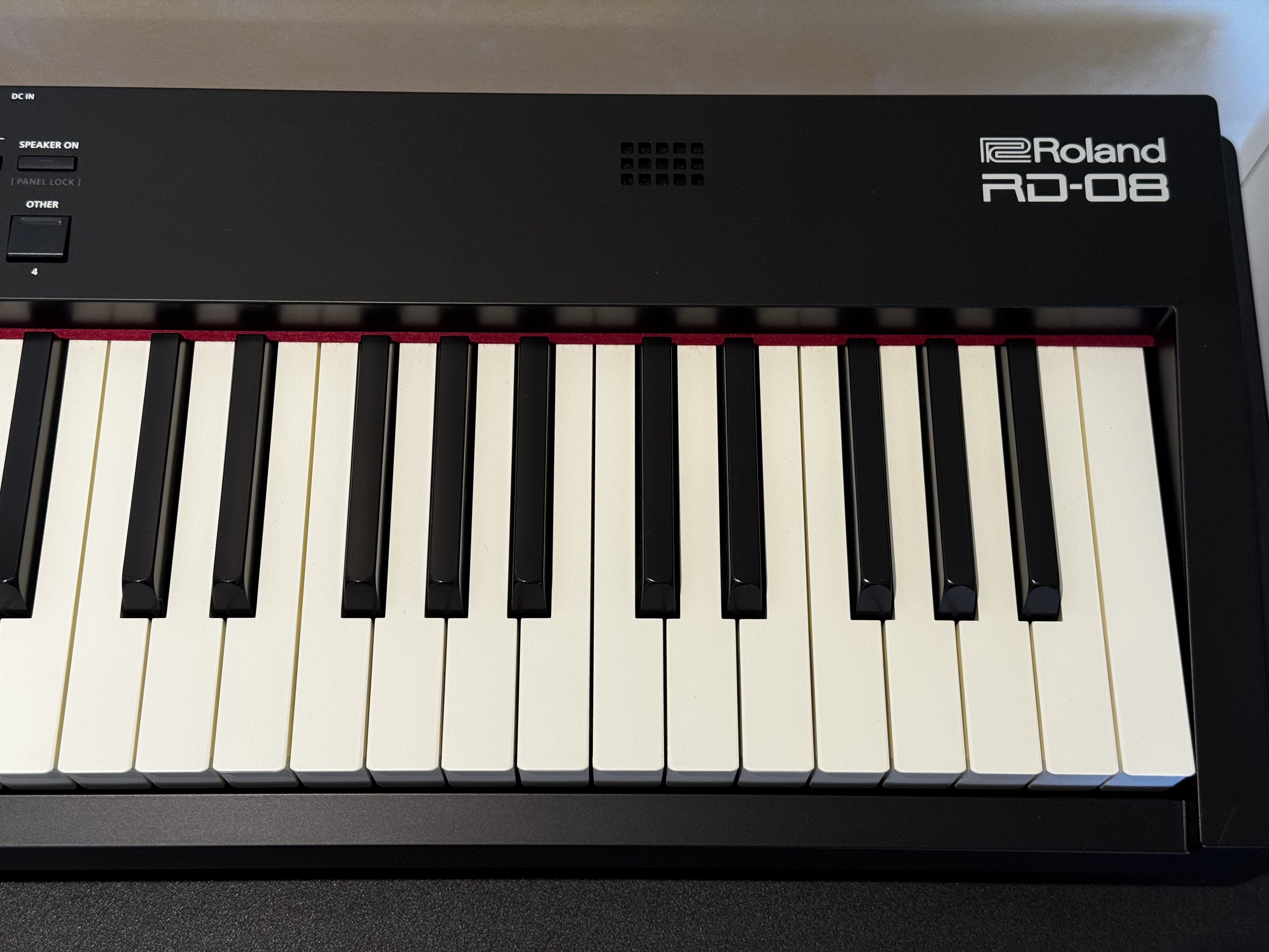 Roland RD-08