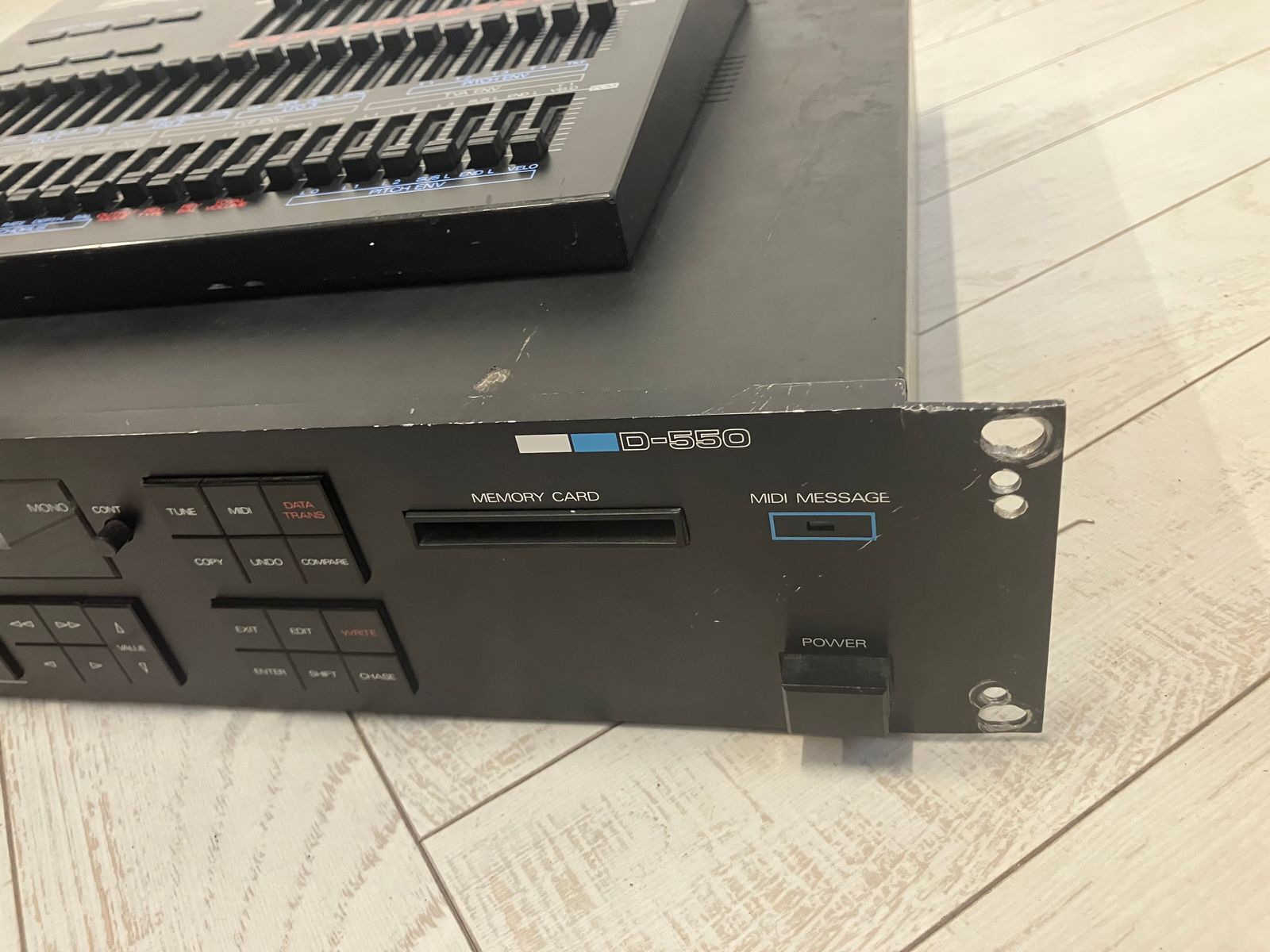 Roland D-550 (58341)
