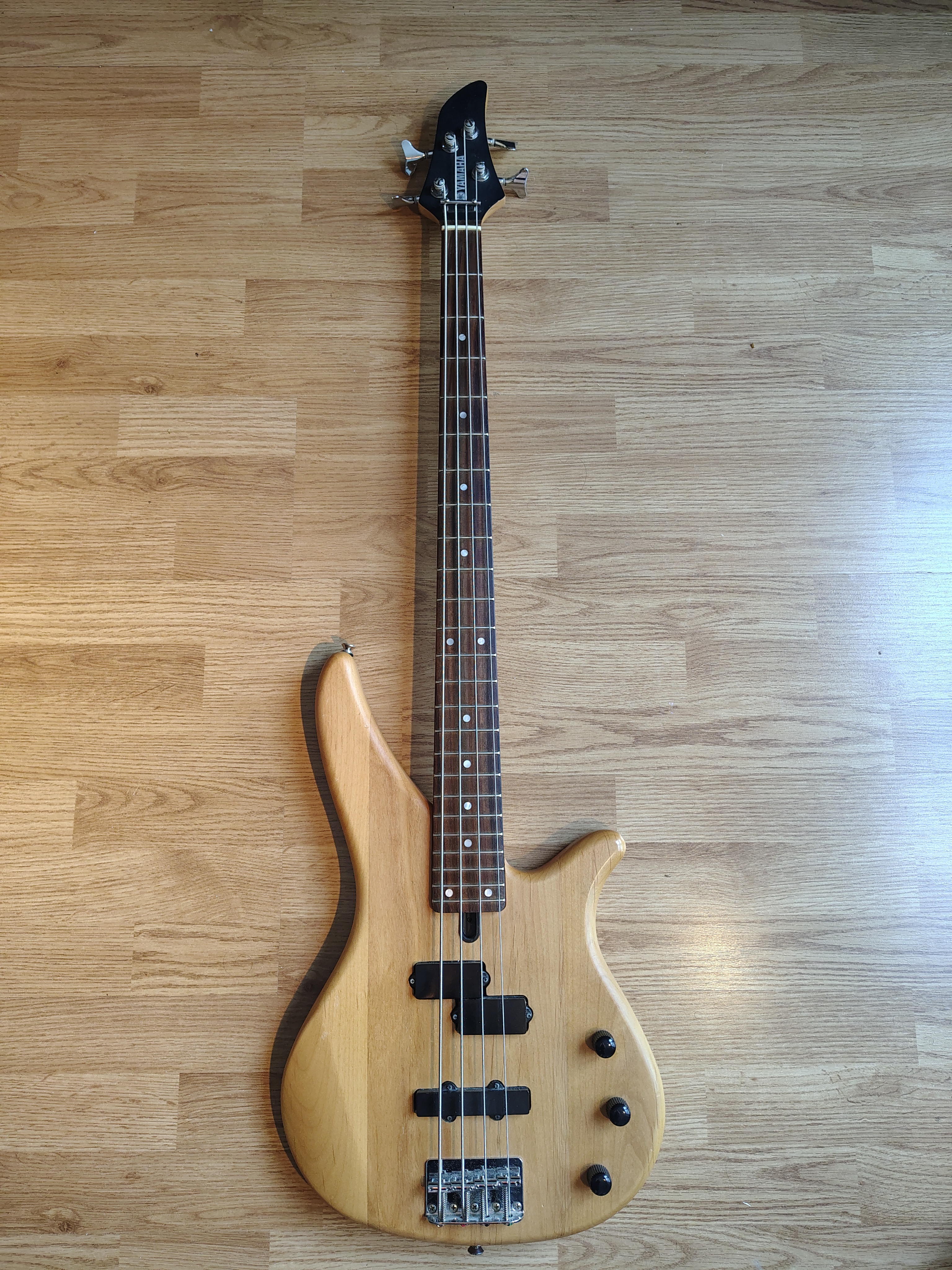 Vends basse Yamaha Rbx270