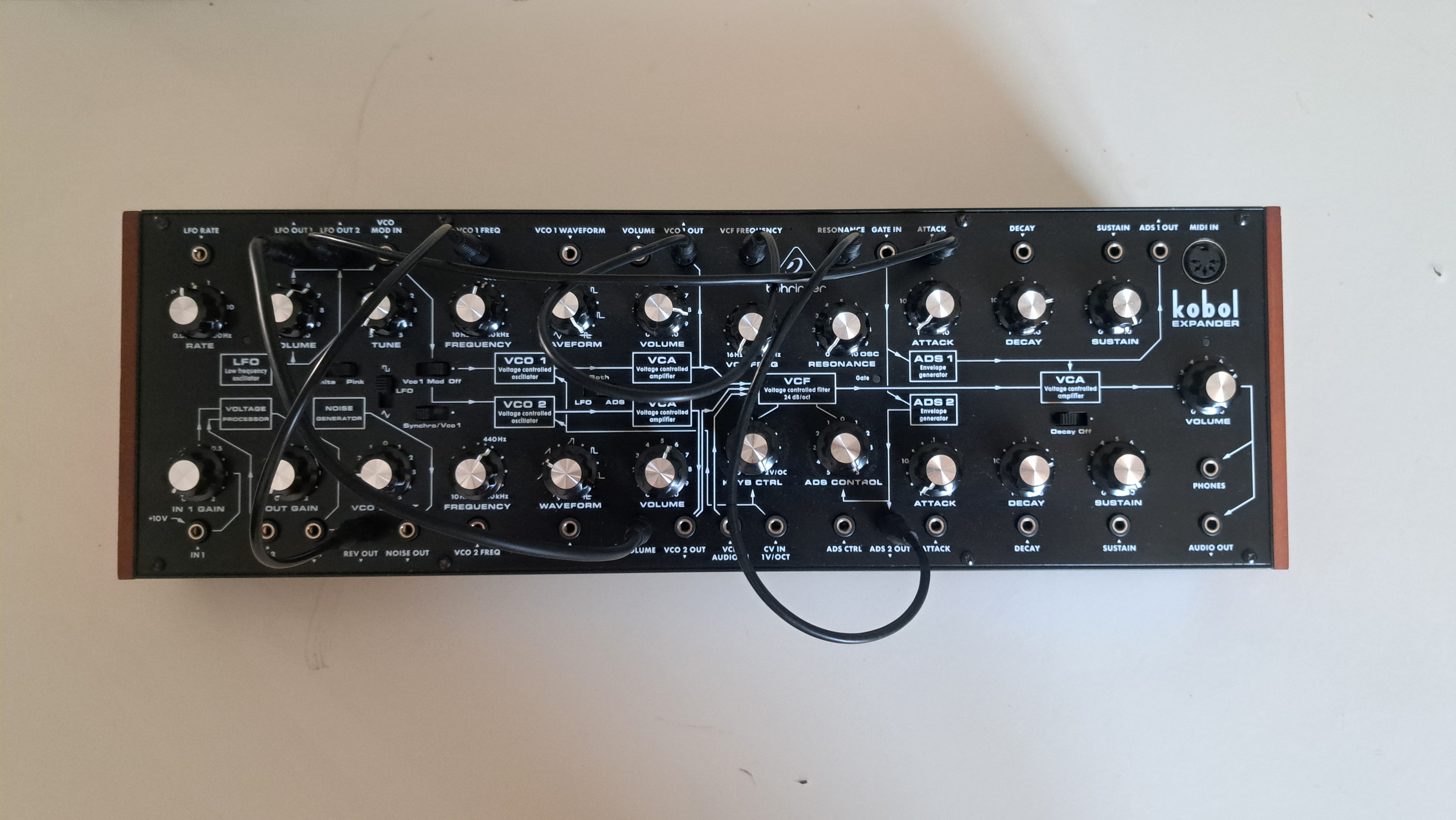 Vends Kobol avec bouton Moog
