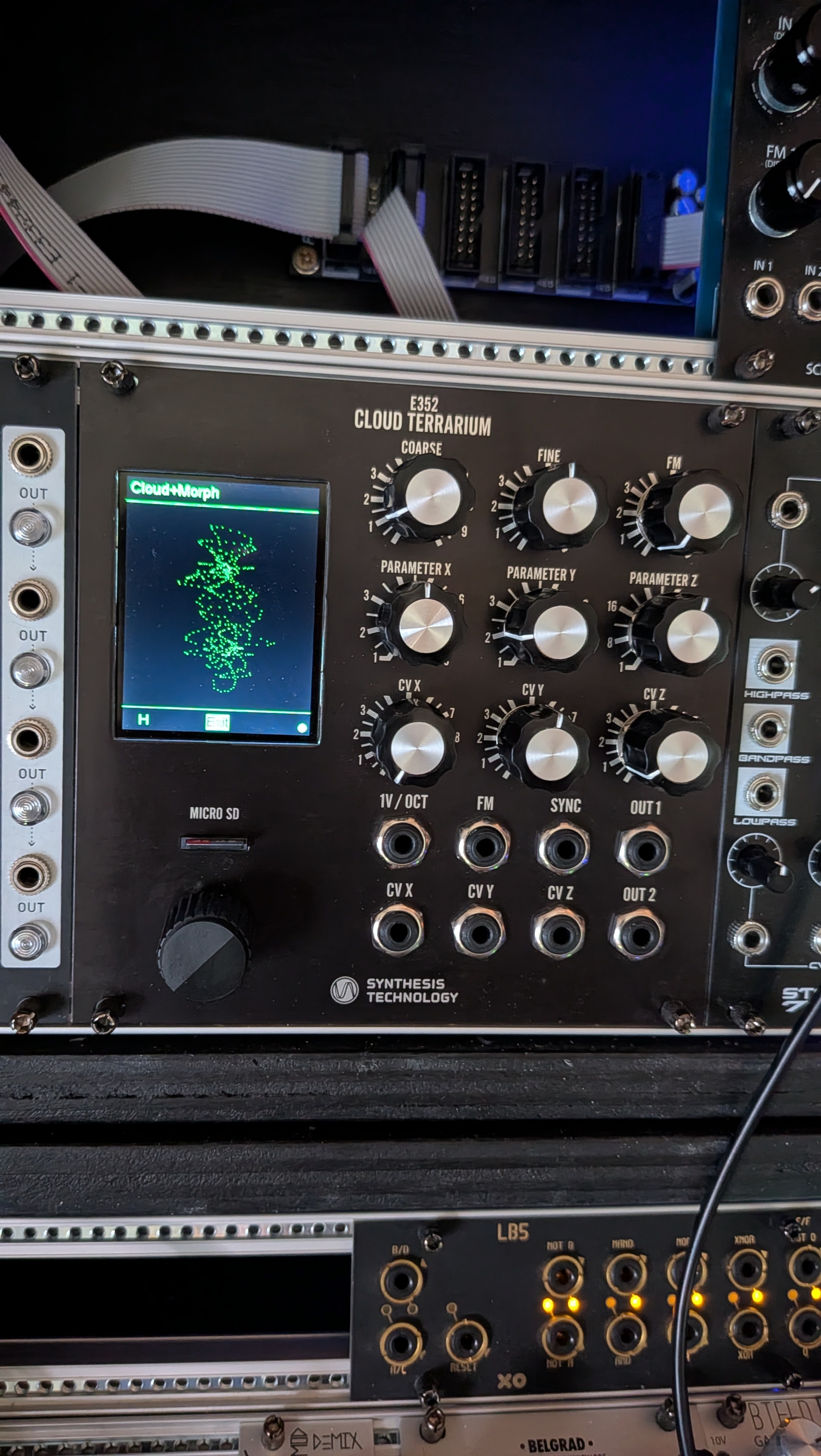 Synthesis Technology E352