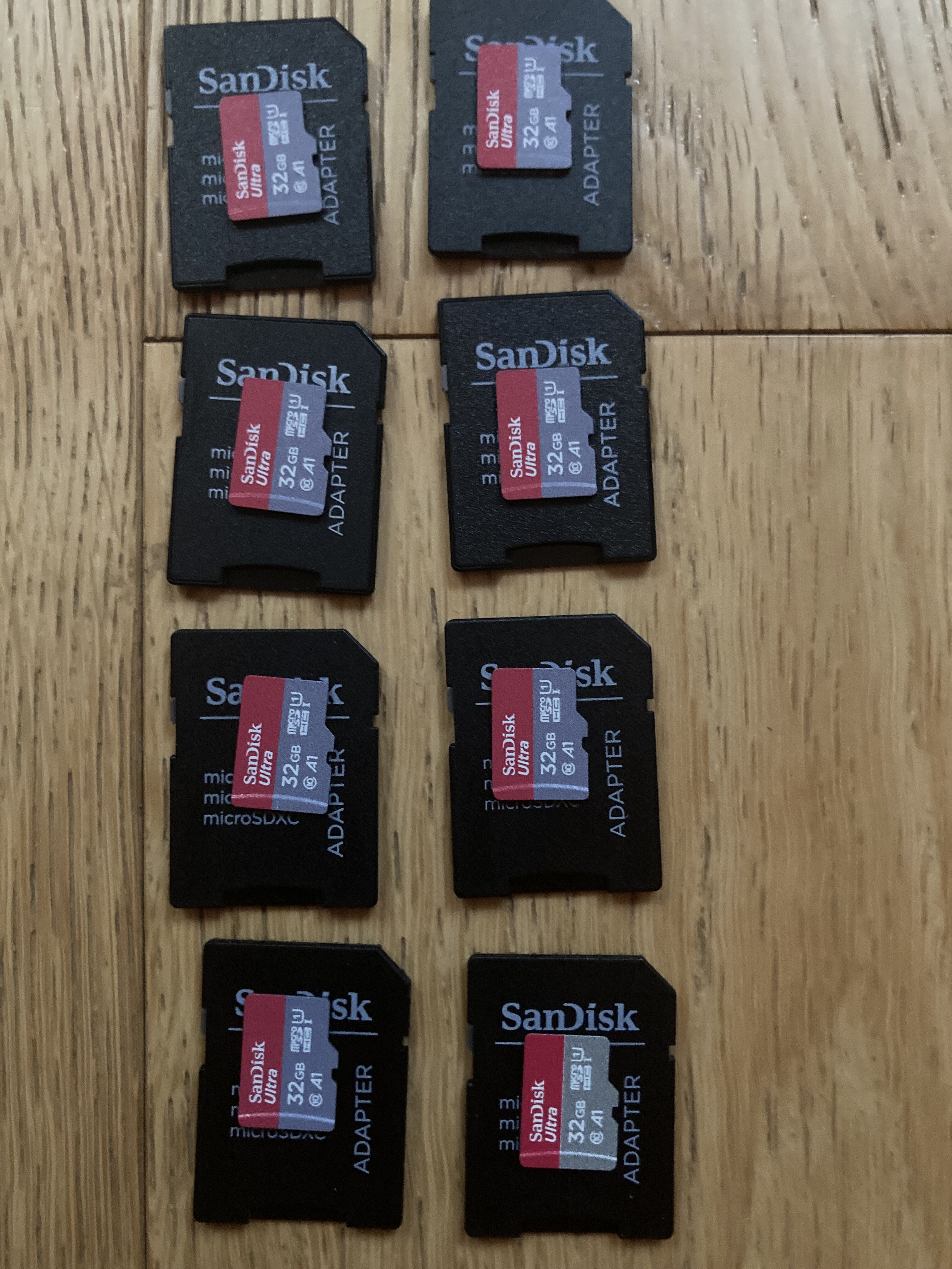 8 cartes microSD SanDisk Ultra 32 Go