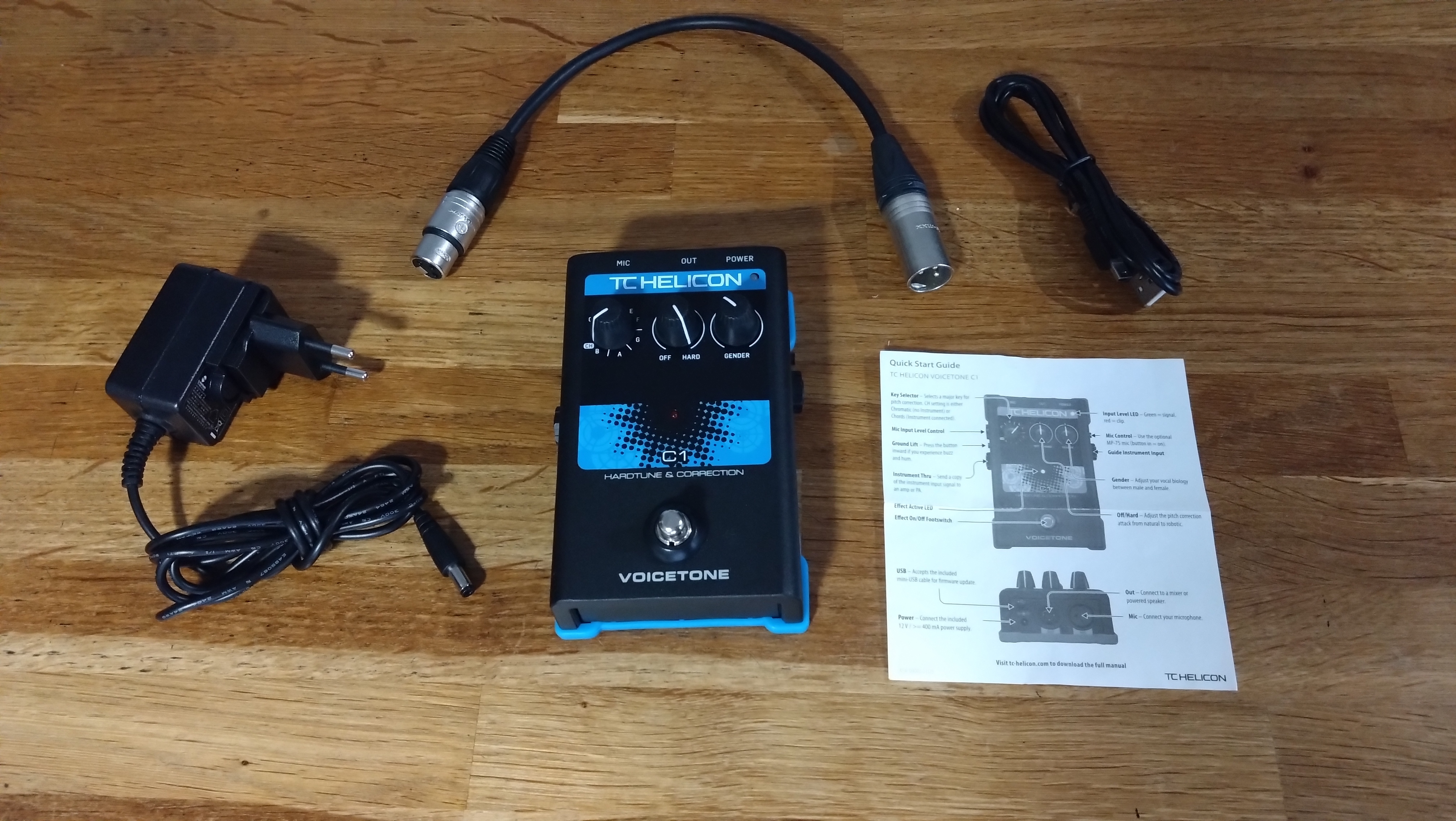 AUTO TUNE Processeur Vocal TCHELICON VOICETONE C1