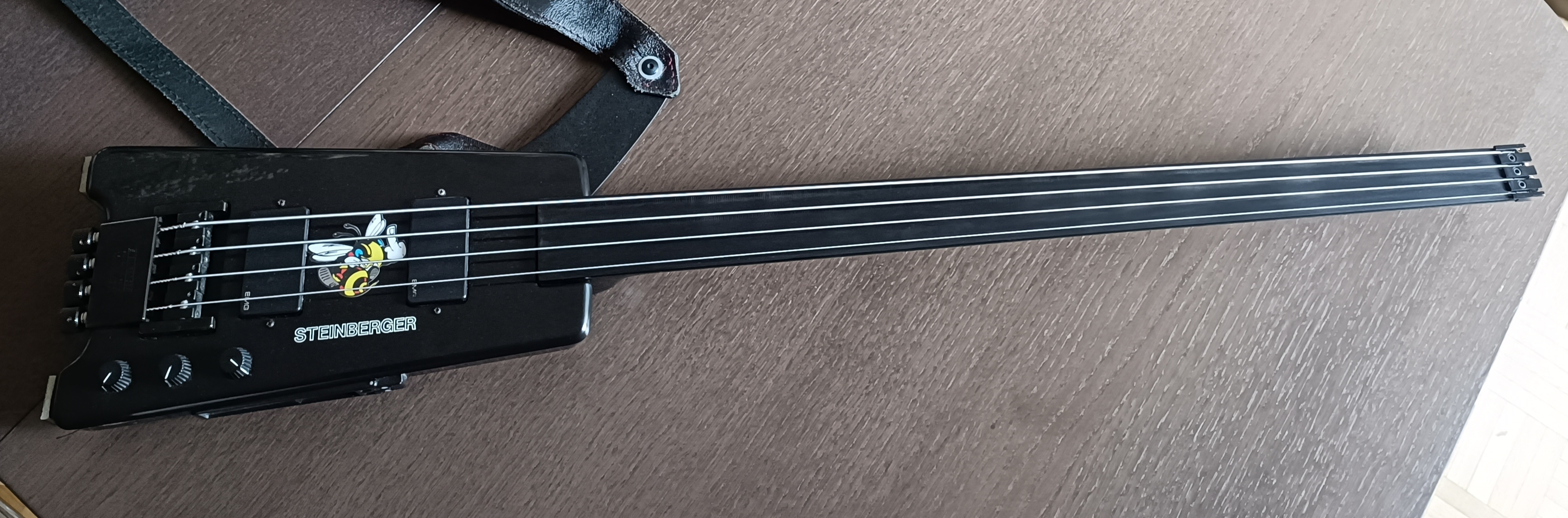Échange ma XL2 fretless contre une XL2a
