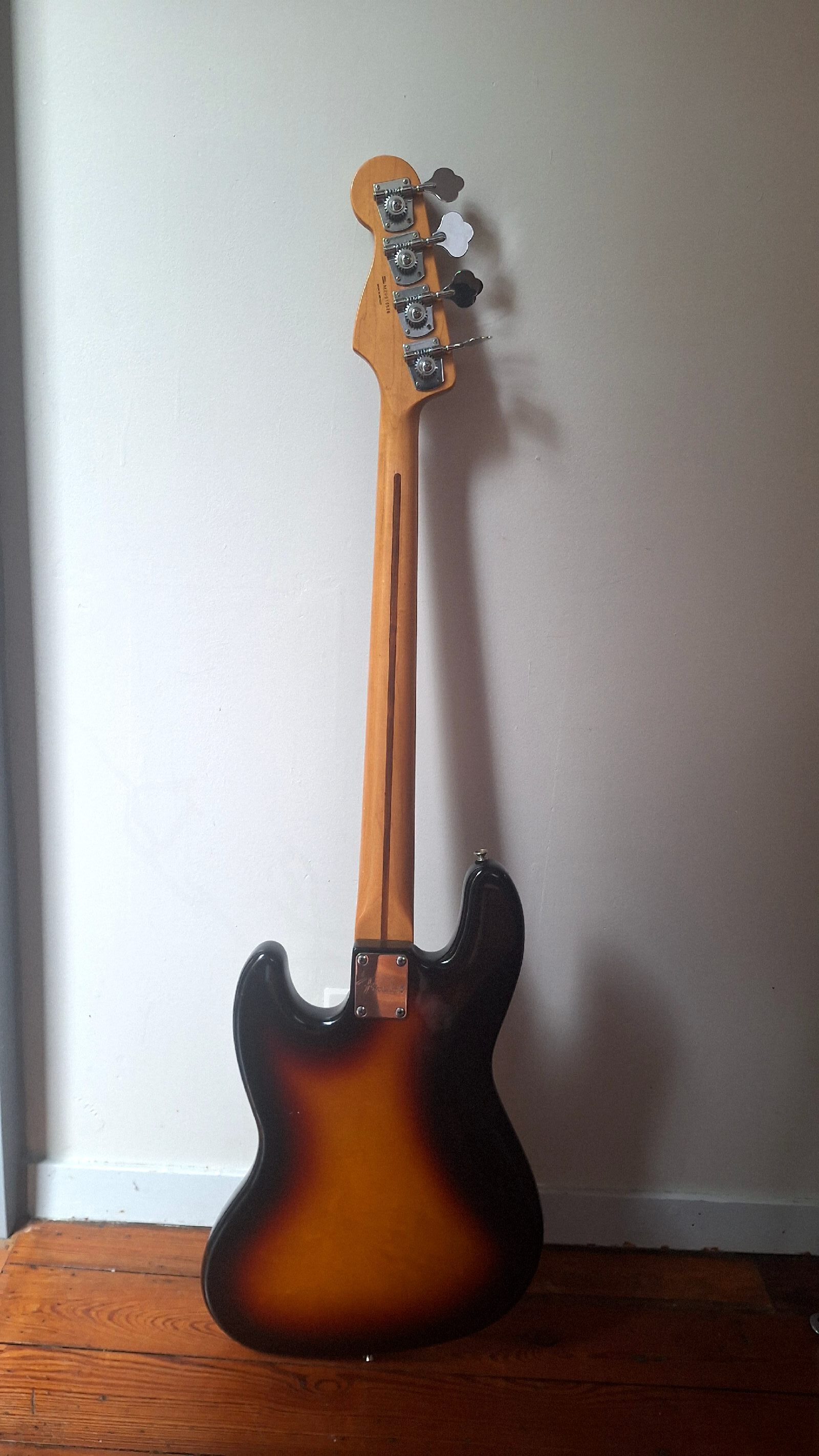 Fender Standard Jazz Bass (2009-2018) (85976)