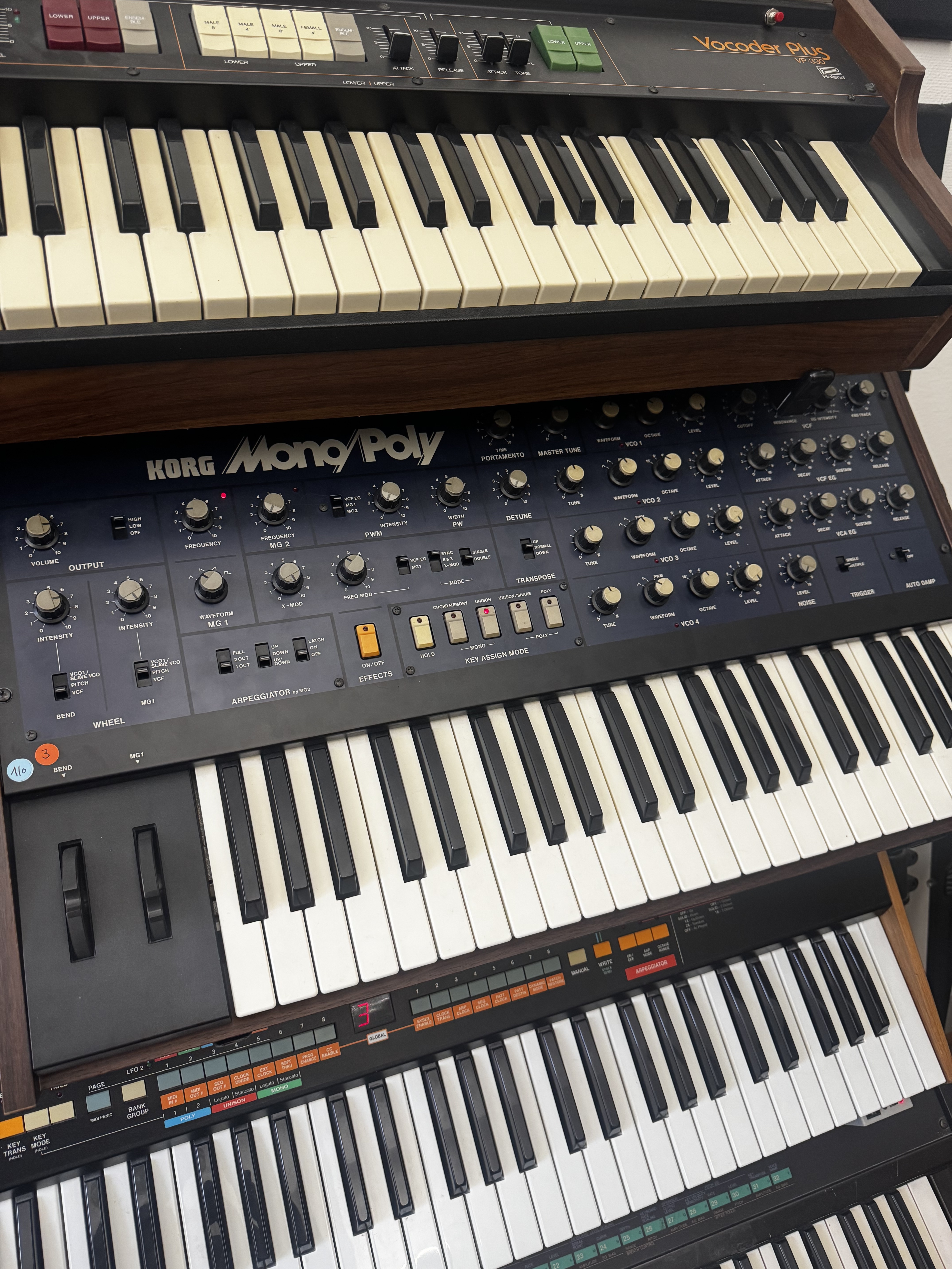 Vends Korg MONO/POLY + MIDI Tubbutech + boite d’origine