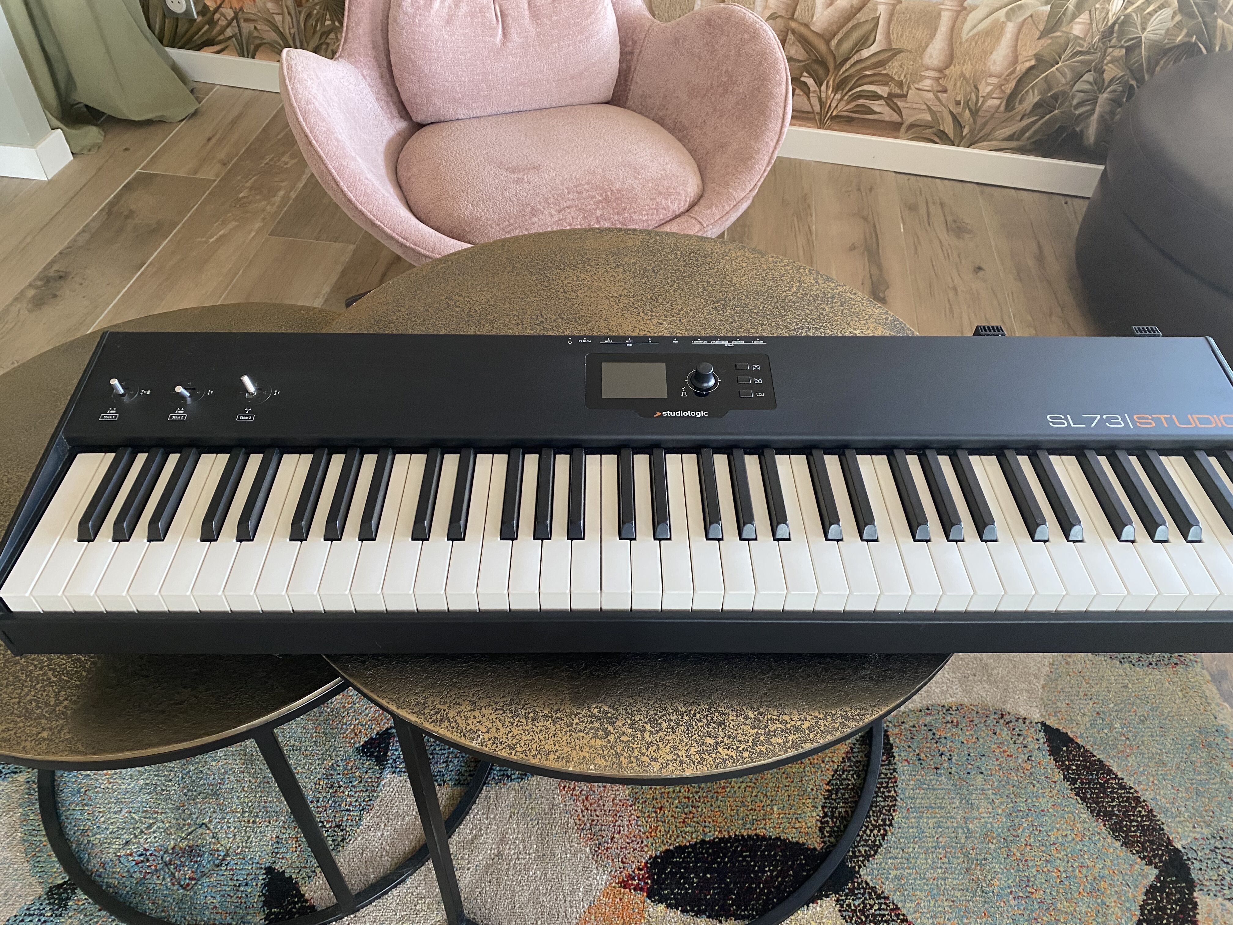 STUDIOLOGIC SL73