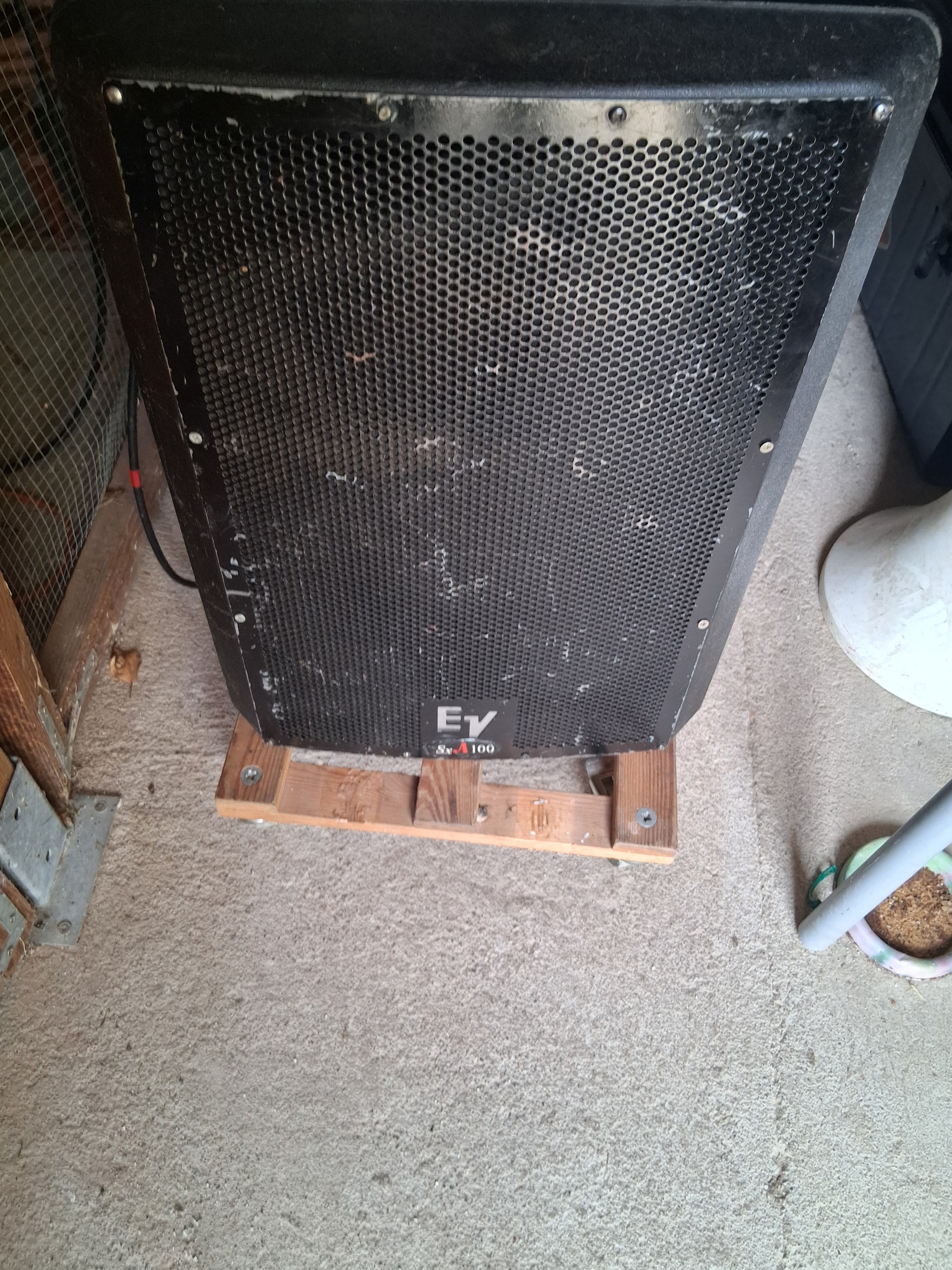 Vend enceinte amplifiée