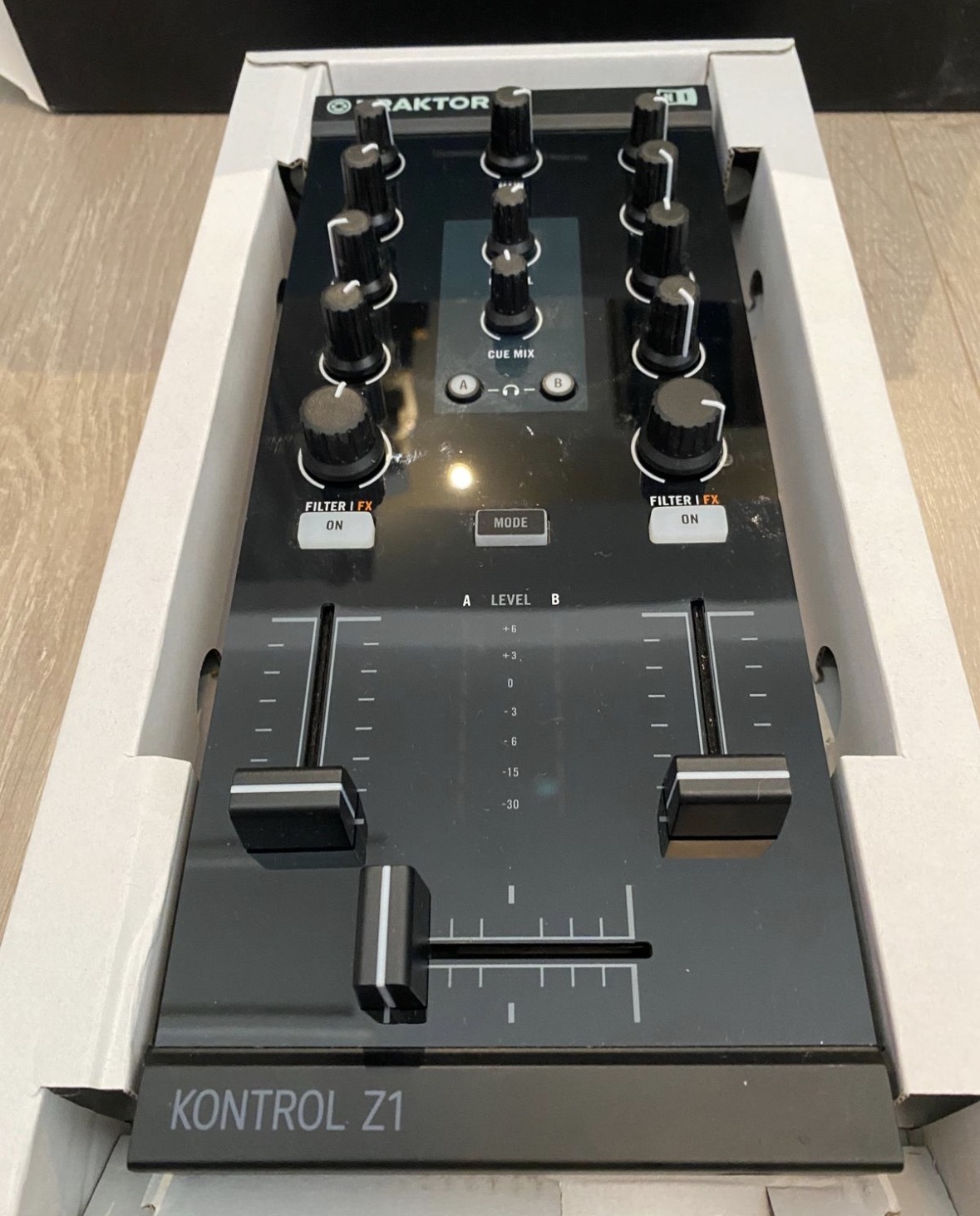 Native Instrument Kontrol Z1