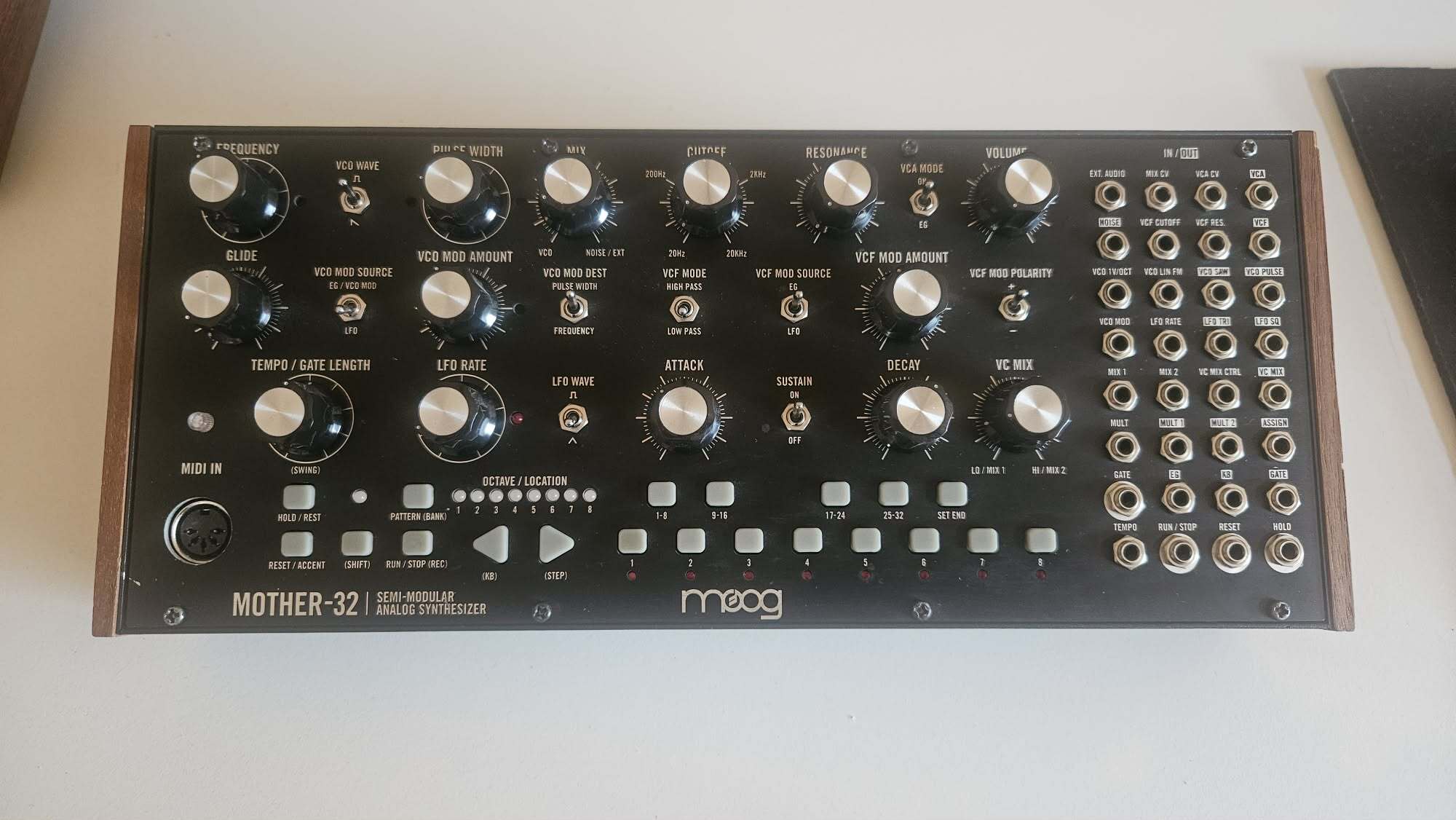 Vends Moog mother 32