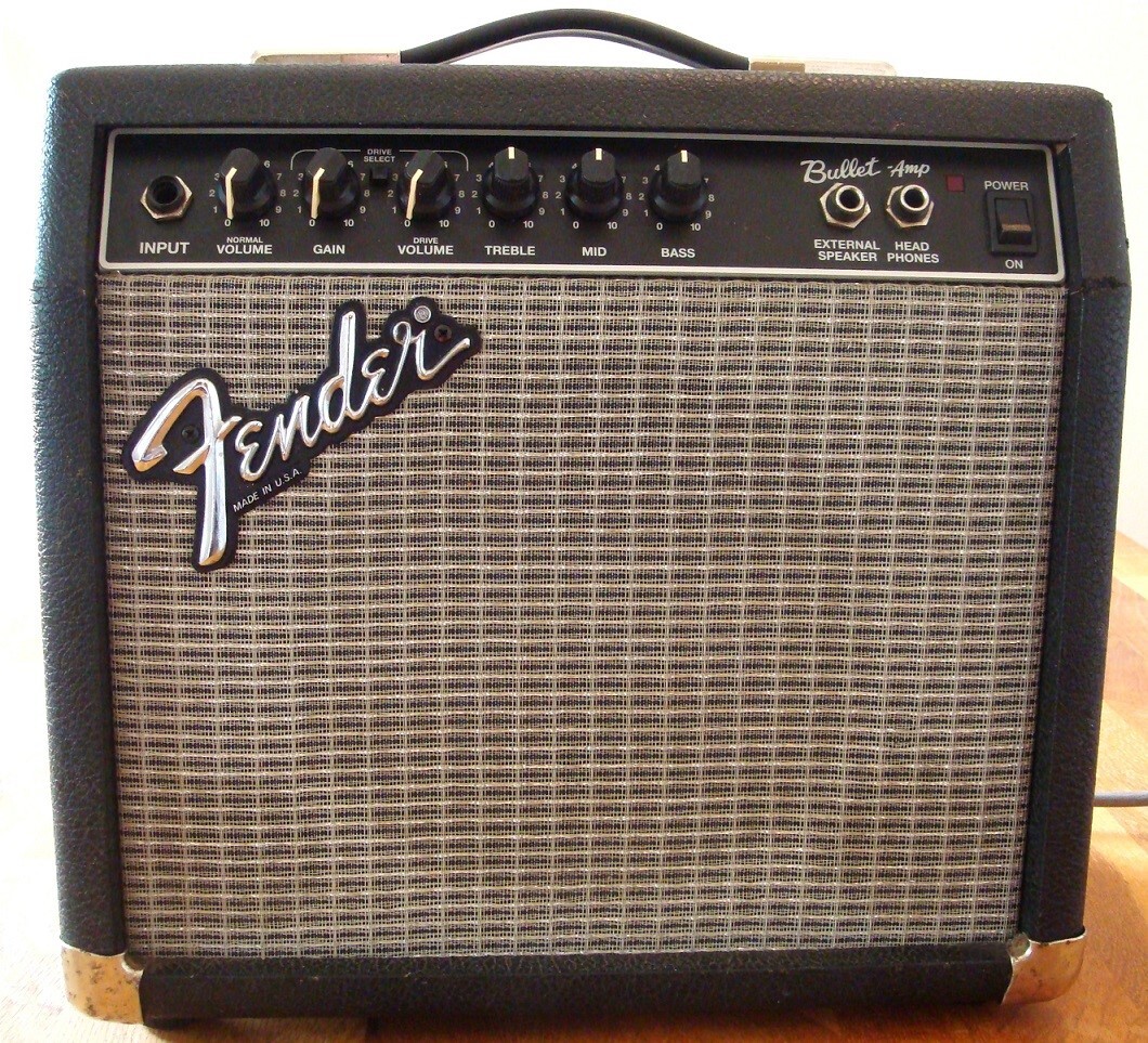 Ampli guitare Fender Bullet (made in USA - vintage 1993)