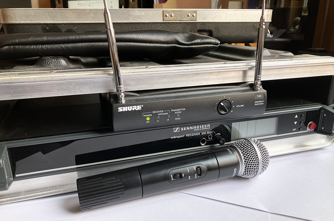 Ensemble micro sans fil Shure SM58 et récepteur 